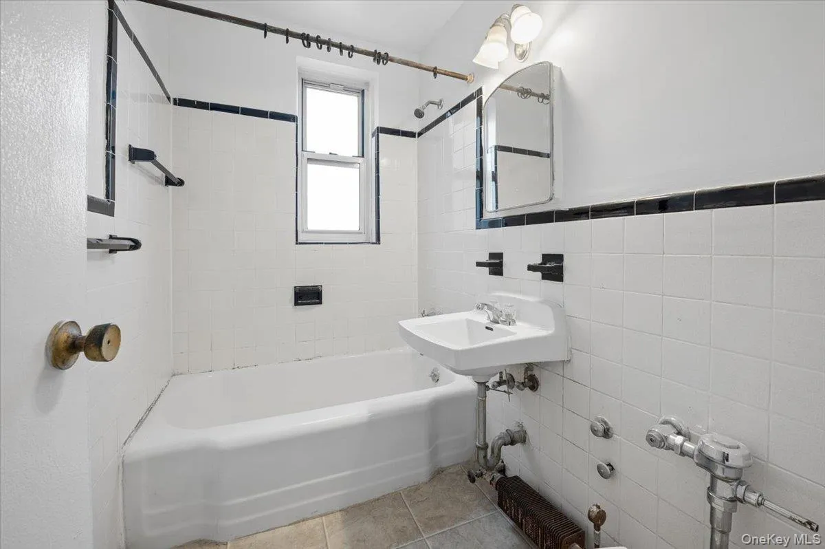 3 Sadore Lane, Yonkers, NY, 1 Bedroom Bedrooms, 3 Rooms Rooms,1 BathroomBathrooms,Residential,For Rent,Sadore,0,1052601 3 Sadore Lane, Yonkers, NY, 1 Bedroom Bedrooms, 3 Rooms Rooms,1 BathroomBathrooms,Residential,For Rent,Sadore,0,1052601
