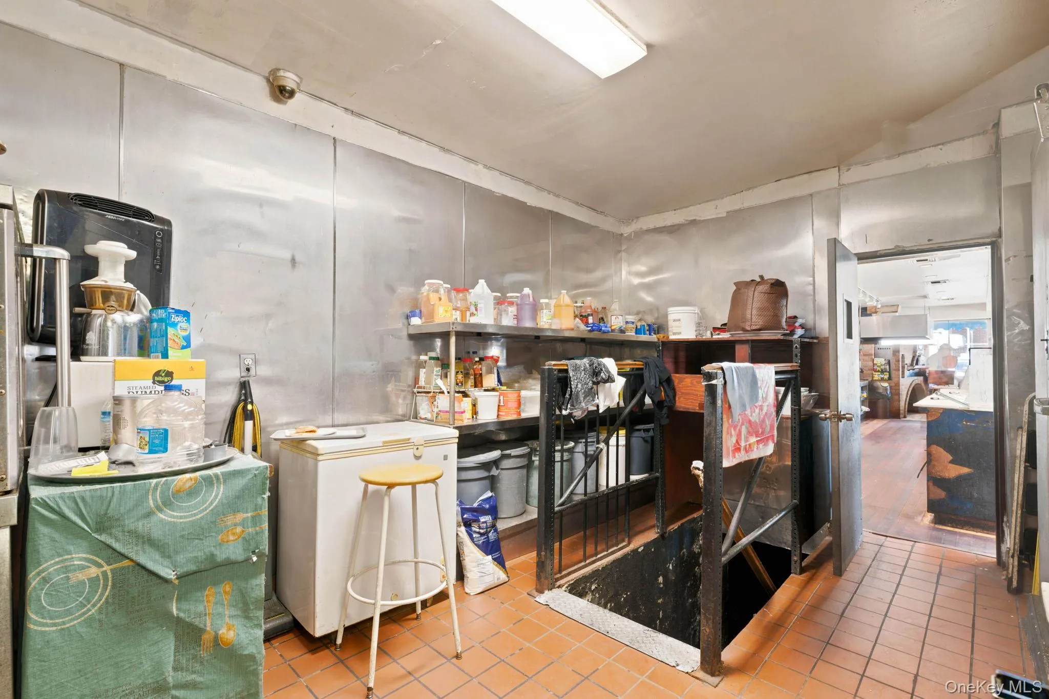 35-04 43 Avenue, New York, NY, ,Commercial Lease,For Rent,43,0,1052605 35-04 43 Avenue, New York, NY, ,Commercial Lease,For Rent,43,0,1052605