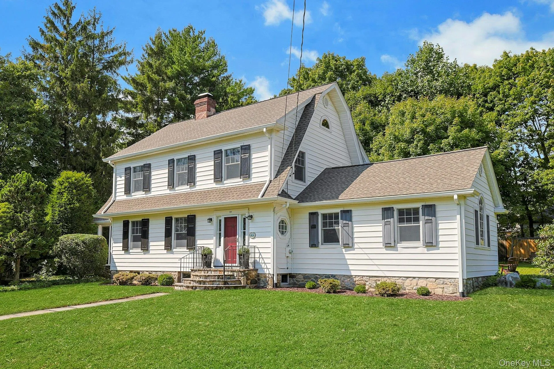 Classic Dutch Colonial Classic Dutch Colonial