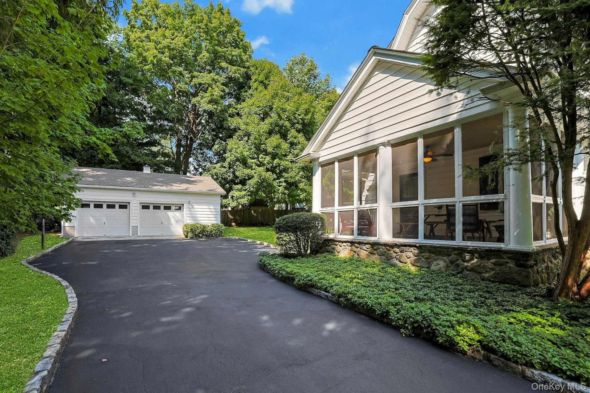 Fabulous 2.5 car garage with attic storage Fabulous 2.5 car garage with attic storage