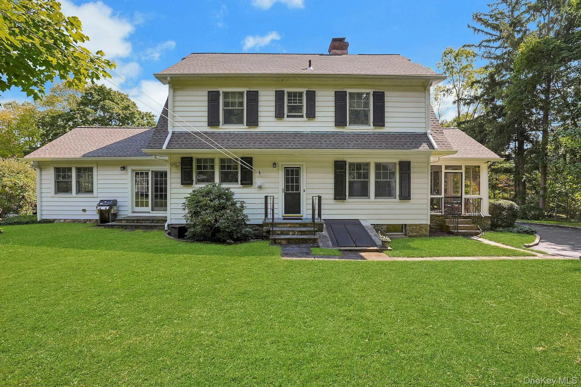 39 Orchard Drive, Ossining, NY, 4 Bedrooms Bedrooms, 8 Rooms Rooms,1 BathroomBathrooms,Residential,For Rent,Orchard,0,1052611 39 Orchard Drive, Ossining, NY, 4 Bedrooms Bedrooms, 8 Rooms Rooms,1 BathroomBathrooms,Residential,For Rent,Orchard,0,1052611
