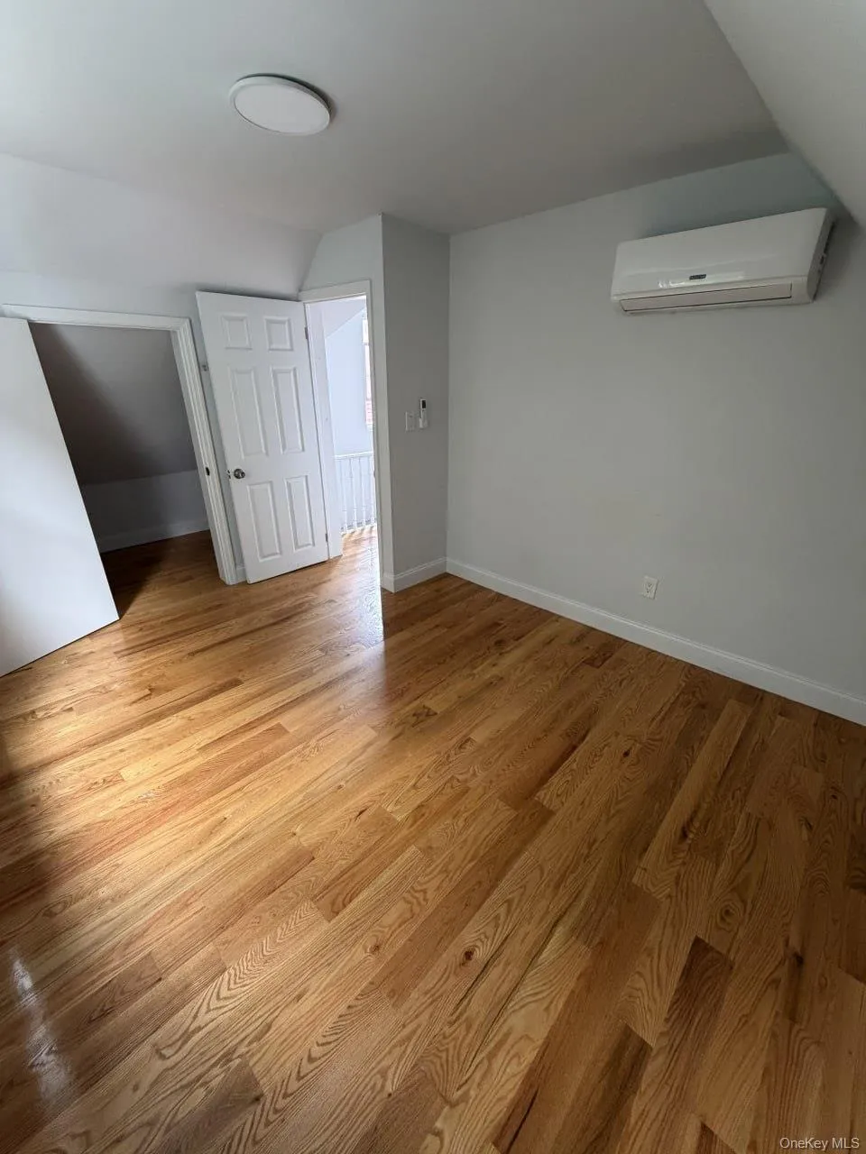 2760 Bainbridge Avenue, New York, NY, 4 Bedroom Bedrooms, 7 Room Rooms,1 BathroomBathrooms,Residential Lease,For Rent,Bainbridge,0,1052614 2760 Bainbridge Avenue, New York, NY, 4 Bedroom Bedrooms, 7 Room Rooms,1 BathroomBathrooms,Residential Lease,For Rent,Bainbridge,0,1052614