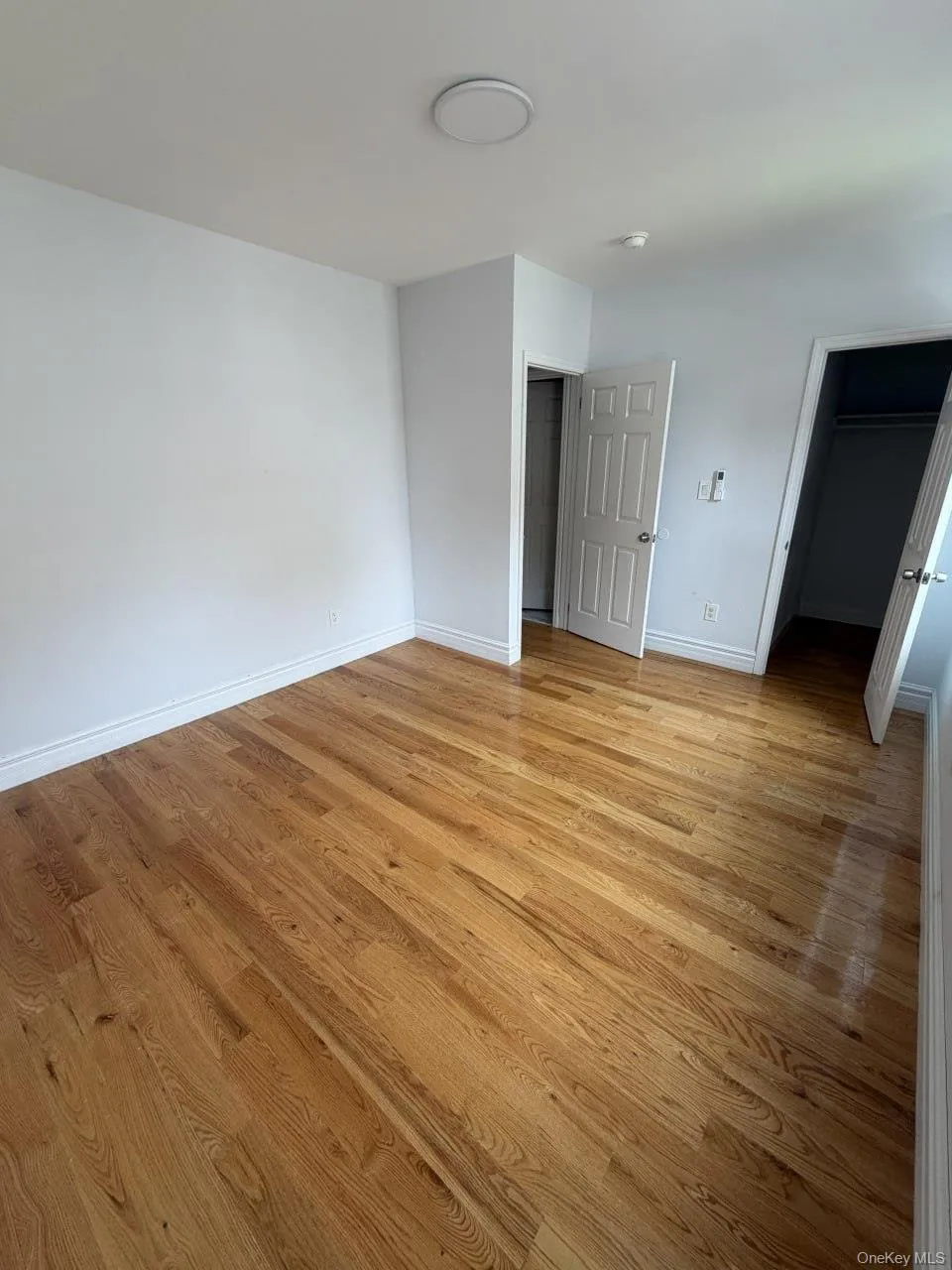 2760 Bainbridge Avenue, New York, NY, 4 Bedroom Bedrooms, 7 Room Rooms,1 BathroomBathrooms,Residential Lease,For Rent,Bainbridge,0,1052614 2760 Bainbridge Avenue, New York, NY, 4 Bedroom Bedrooms, 7 Room Rooms,1 BathroomBathrooms,Residential Lease,For Rent,Bainbridge,0,1052614