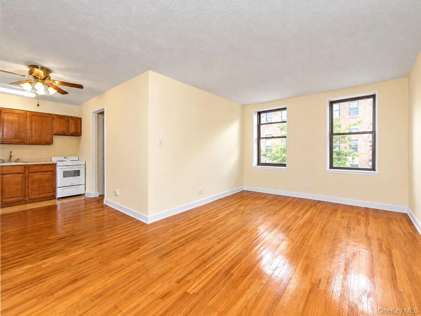 141-60 84th Road, New York, NY, 1 Bedroom Bedrooms, 4 Rooms Rooms,1 BathroomBathrooms,Residential,For Rent,84th,0,1052616 141-60 84th Road, New York, NY, 1 Bedroom Bedrooms, 4 Rooms Rooms,1 BathroomBathrooms,Residential,For Rent,84th,0,1052616