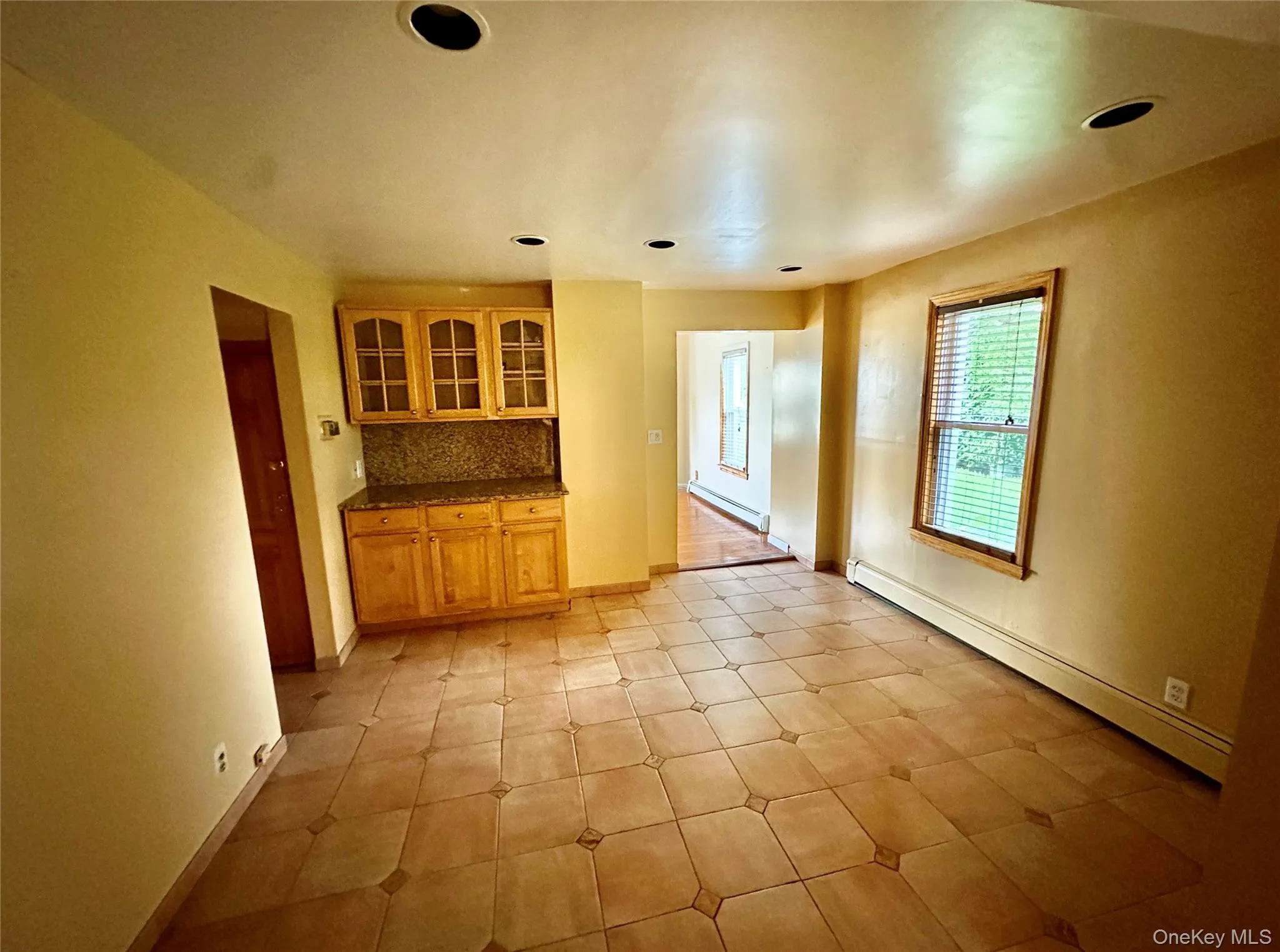 73 Davison Avenue, Hempstead, NY, 2 Bedrooms Bedrooms, 6 Rooms Rooms,2 BathroomsBathrooms,Residential Lease,For Rent,Davison,0,1052618 73 Davison Avenue, Hempstead, NY, 2 Bedrooms Bedrooms, 6 Rooms Rooms,2 BathroomsBathrooms,Residential Lease,For Rent,Davison,0,1052618