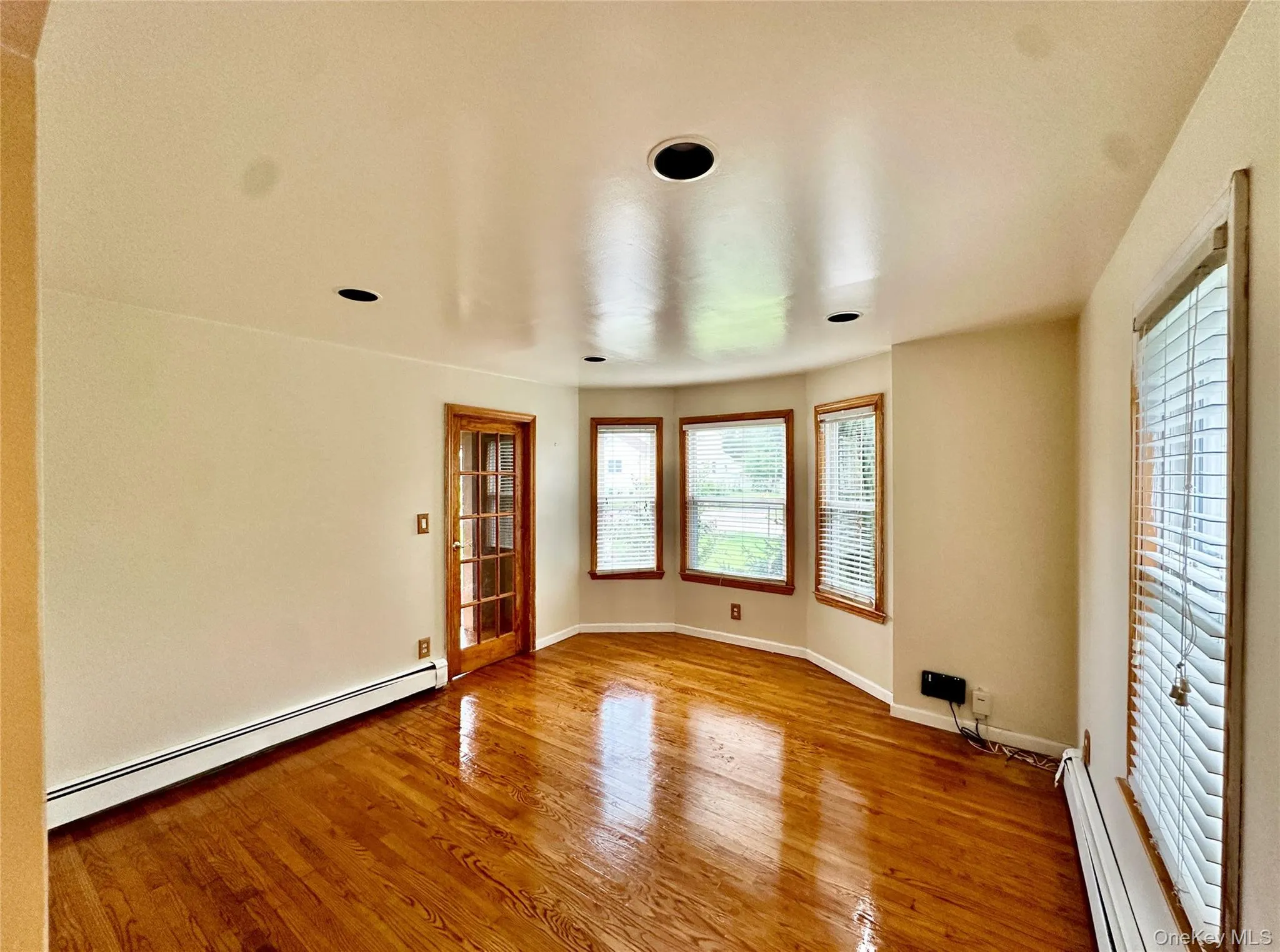 73 Davison Avenue, Hempstead, NY, 2 Bedrooms Bedrooms, 6 Rooms Rooms,2 BathroomsBathrooms,Residential Lease,For Rent,Davison,0,1052618 73 Davison Avenue, Hempstead, NY, 2 Bedrooms Bedrooms, 6 Rooms Rooms,2 BathroomsBathrooms,Residential Lease,For Rent,Davison,0,1052618