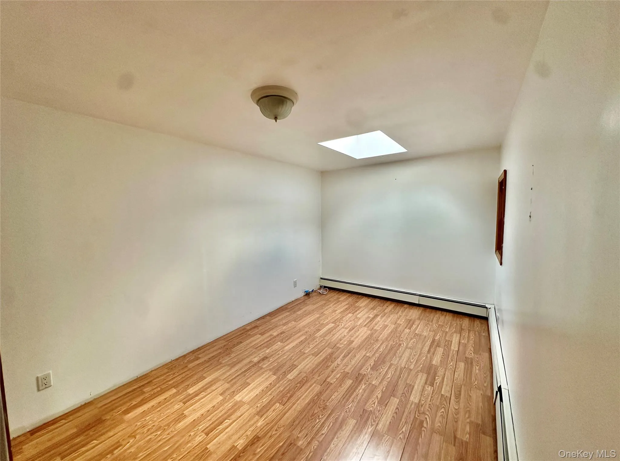 73 Davison Avenue, Hempstead, NY, 2 Bedrooms Bedrooms, 6 Rooms Rooms,2 BathroomsBathrooms,Residential Lease,For Rent,Davison,0,1052618 73 Davison Avenue, Hempstead, NY, 2 Bedrooms Bedrooms, 6 Rooms Rooms,2 BathroomsBathrooms,Residential Lease,For Rent,Davison,0,1052618