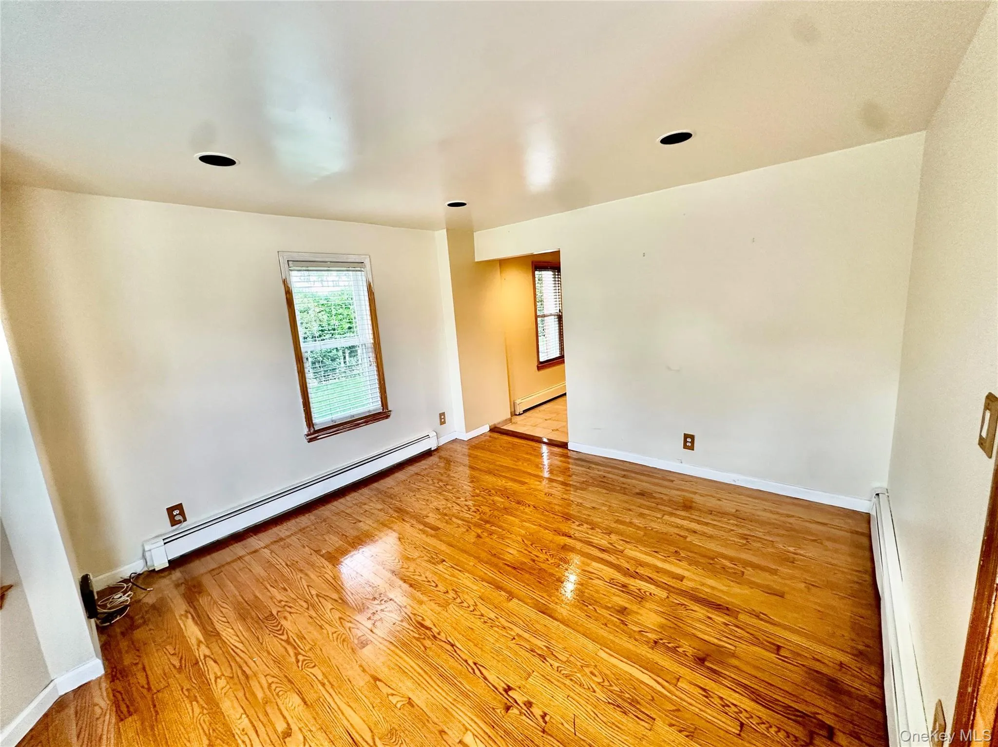 73 Davison Avenue, Hempstead, NY, 2 Bedrooms Bedrooms, 6 Rooms Rooms,2 BathroomsBathrooms,Residential Lease,For Rent,Davison,0,1052618 73 Davison Avenue, Hempstead, NY, 2 Bedrooms Bedrooms, 6 Rooms Rooms,2 BathroomsBathrooms,Residential Lease,For Rent,Davison,0,1052618