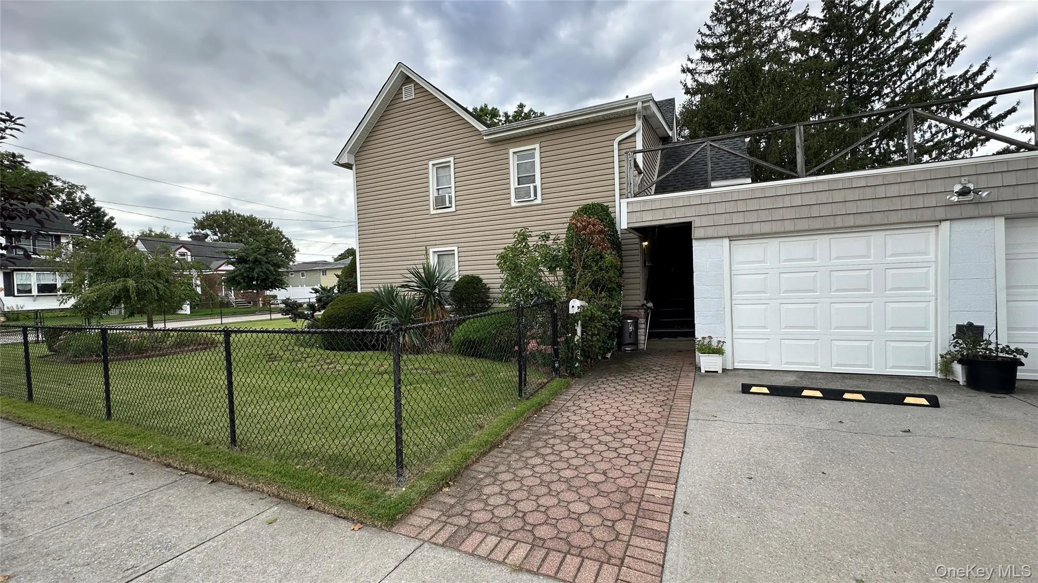 73 Davison Avenue, Hempstead, NY, 2 Bedrooms Bedrooms, 6 Rooms Rooms,2 BathroomsBathrooms,Residential Lease,For Rent,Davison,0,1052618 73 Davison Avenue, Hempstead, NY, 2 Bedrooms Bedrooms, 6 Rooms Rooms,2 BathroomsBathrooms,Residential Lease,For Rent,Davison,0,1052618