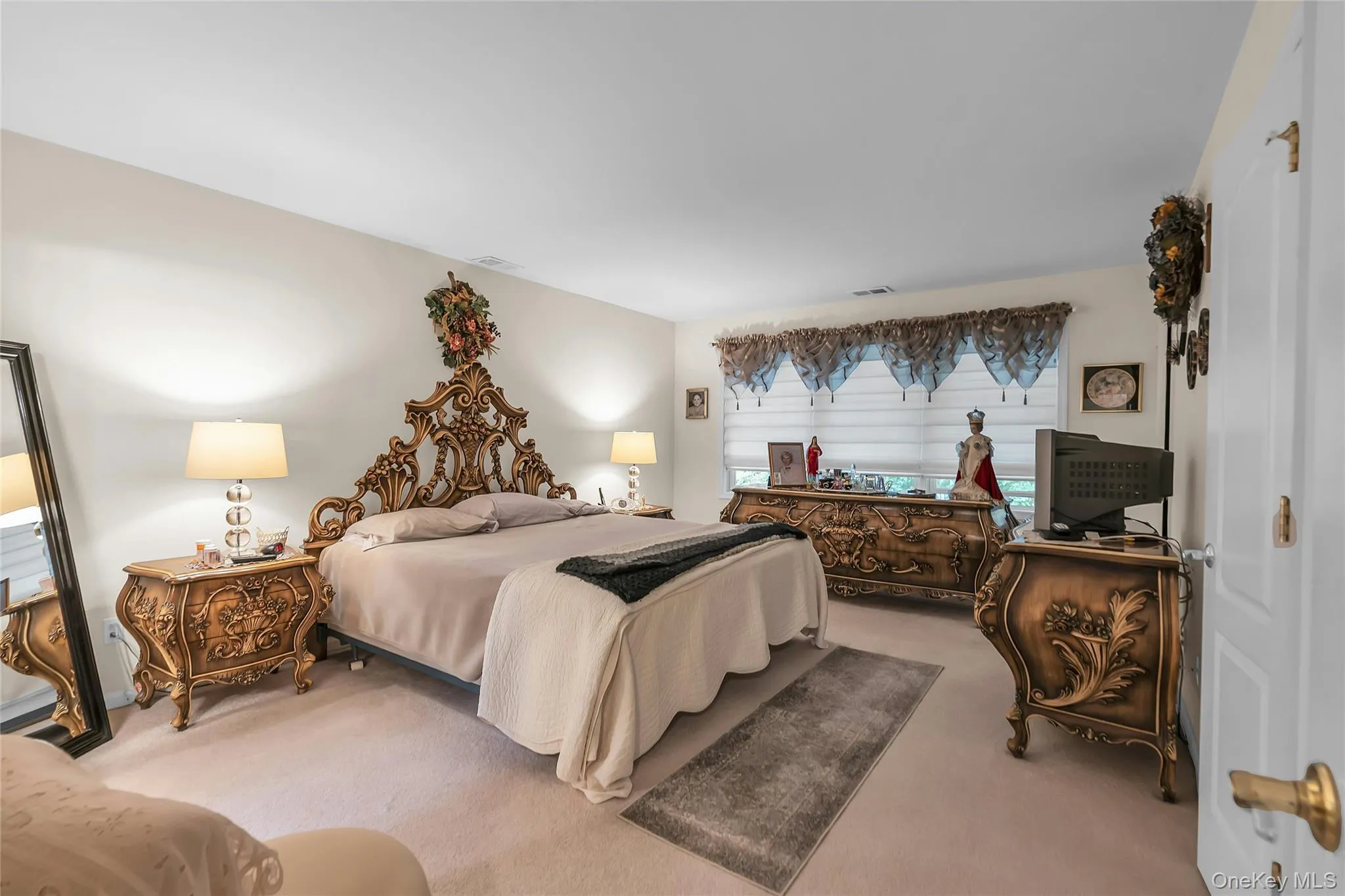 176 Merrick Road, Babylon, NY, 2 Bedrooms Bedrooms, 5 Rooms Rooms,1 BathroomBathrooms,Residential,For Rent,Merrick,0,1052621 176 Merrick Road, Babylon, NY, 2 Bedrooms Bedrooms, 5 Rooms Rooms,1 BathroomBathrooms,Residential,For Rent,Merrick,0,1052621