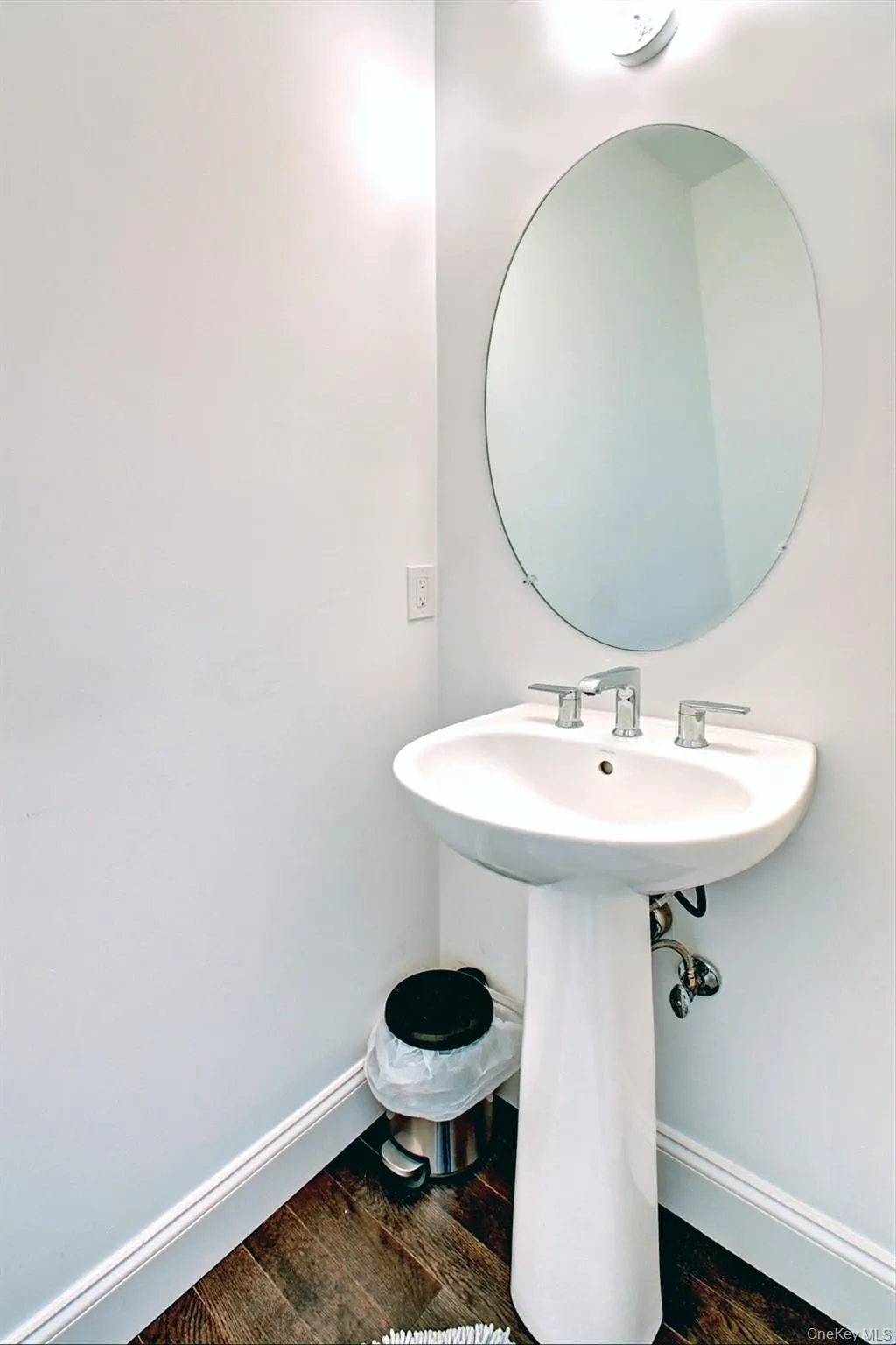 182 Belmont Circle, Brookhaven, NY, 3 Bedrooms Bedrooms, 9 Rooms Rooms,2 BathroomsBathrooms,Residential,For Rent,Belmont,0,1052625 182 Belmont Circle, Brookhaven, NY, 3 Bedrooms Bedrooms, 9 Rooms Rooms,2 BathroomsBathrooms,Residential,For Rent,Belmont,0,1052625
