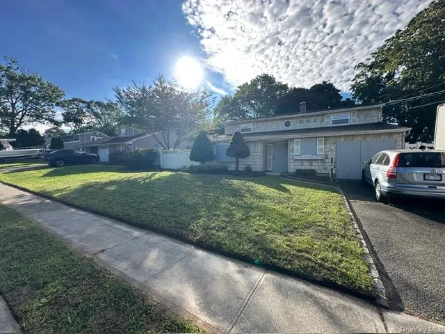 28 Continental Drive, Brookhaven, NY, 3 Bedrooms Bedrooms, 8 Rooms Rooms,2 BathroomsBathrooms,Residential,For Rent,Continental,0,1052627 28 Continental Drive, Brookhaven, NY, 3 Bedrooms Bedrooms, 8 Rooms Rooms,2 BathroomsBathrooms,Residential,For Rent,Continental,0,1052627