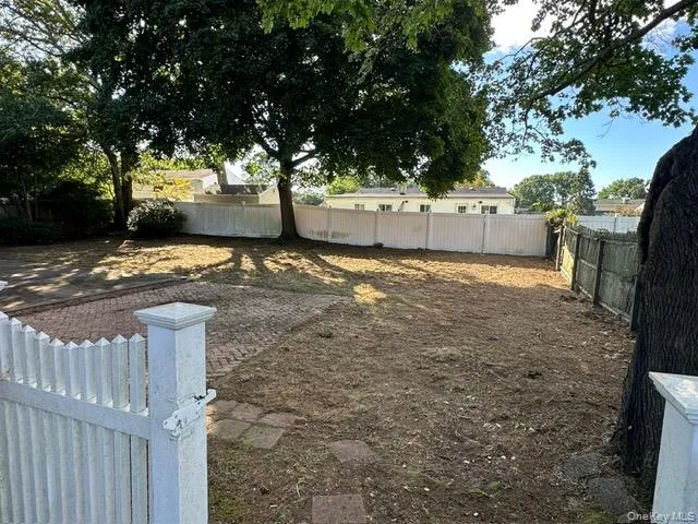 28 Continental Drive, Brookhaven, NY, 3 Bedrooms Bedrooms, 8 Rooms Rooms,2 BathroomsBathrooms,Residential,For Rent,Continental,0,1052627 28 Continental Drive, Brookhaven, NY, 3 Bedrooms Bedrooms, 8 Rooms Rooms,2 BathroomsBathrooms,Residential,For Rent,Continental,0,1052627