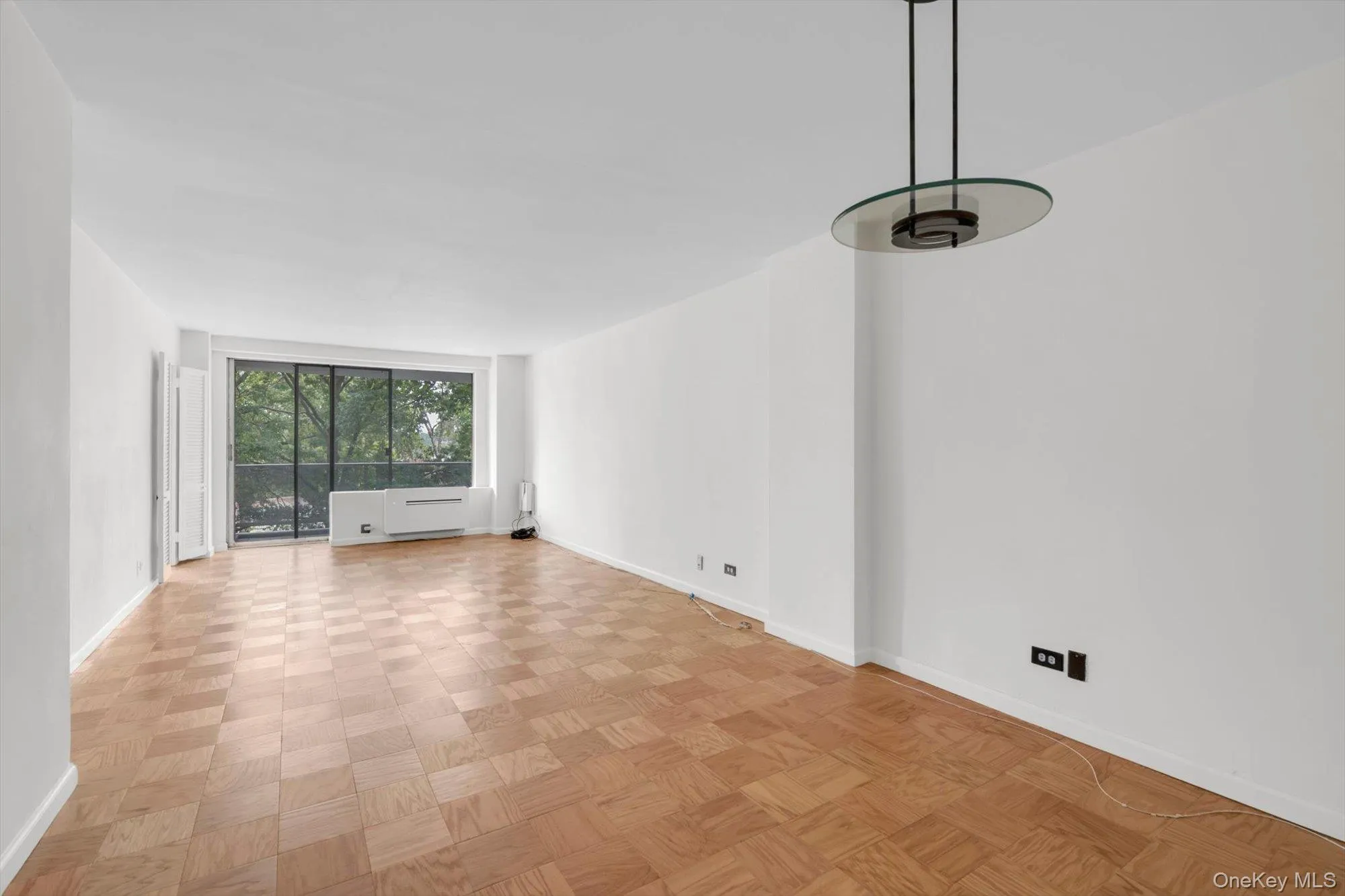 61-20 Grand Central Parkway, New York, NY, 1 Bedroom Bedrooms, 4 Rooms Rooms,1 BathroomBathrooms,Residential,For Rent,Grand Central,0,1052628 61-20 Grand Central Parkway, New York, NY, 1 Bedroom Bedrooms, 4 Rooms Rooms,1 BathroomBathrooms,Residential,For Rent,Grand Central,0,1052628