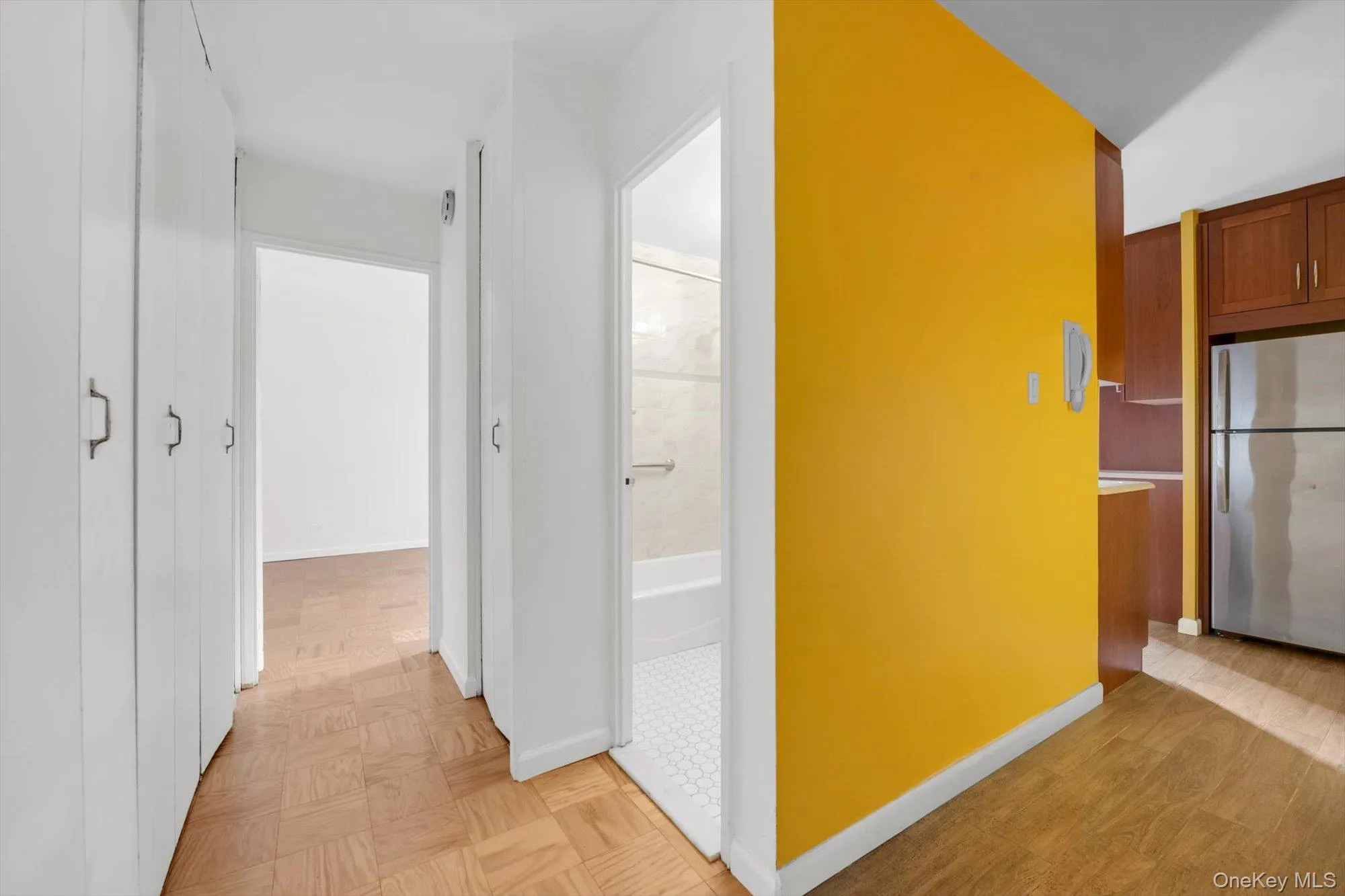 61-20 Grand Central Parkway, New York, NY, 1 Bedroom Bedrooms, 4 Rooms Rooms,1 BathroomBathrooms,Residential,For Rent,Grand Central,0,1052628 61-20 Grand Central Parkway, New York, NY, 1 Bedroom Bedrooms, 4 Rooms Rooms,1 BathroomBathrooms,Residential,For Rent,Grand Central,0,1052628