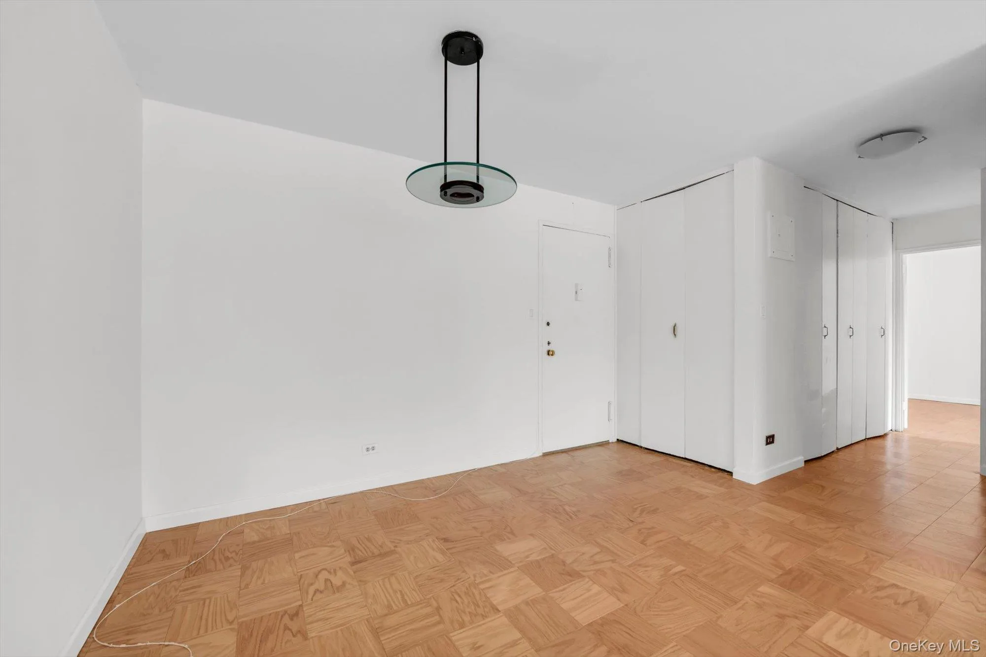 61-20 Grand Central Parkway, New York, NY, 1 Bedroom Bedrooms, 4 Rooms Rooms,1 BathroomBathrooms,Residential,For Rent,Grand Central,0,1052628 61-20 Grand Central Parkway, New York, NY, 1 Bedroom Bedrooms, 4 Rooms Rooms,1 BathroomBathrooms,Residential,For Rent,Grand Central,0,1052628