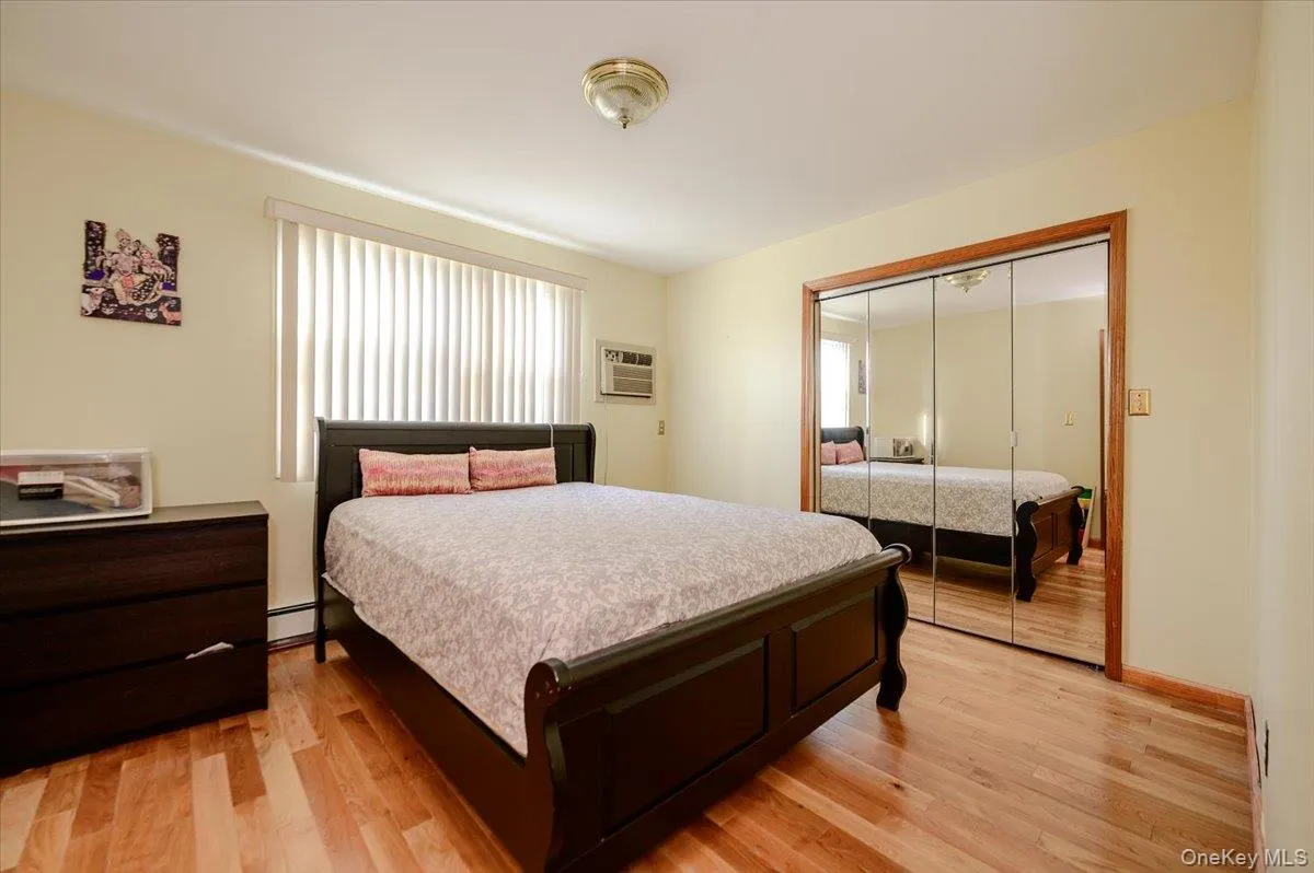 950 Edison Avenue, New York, NY, 3 Bedrooms Bedrooms, 6 Rooms Rooms,3 BathroomsBathrooms,Residential,For Rent,Edison,0,1052633 950 Edison Avenue, New York, NY, 3 Bedrooms Bedrooms, 6 Rooms Rooms,3 BathroomsBathrooms,Residential,For Rent,Edison,0,1052633