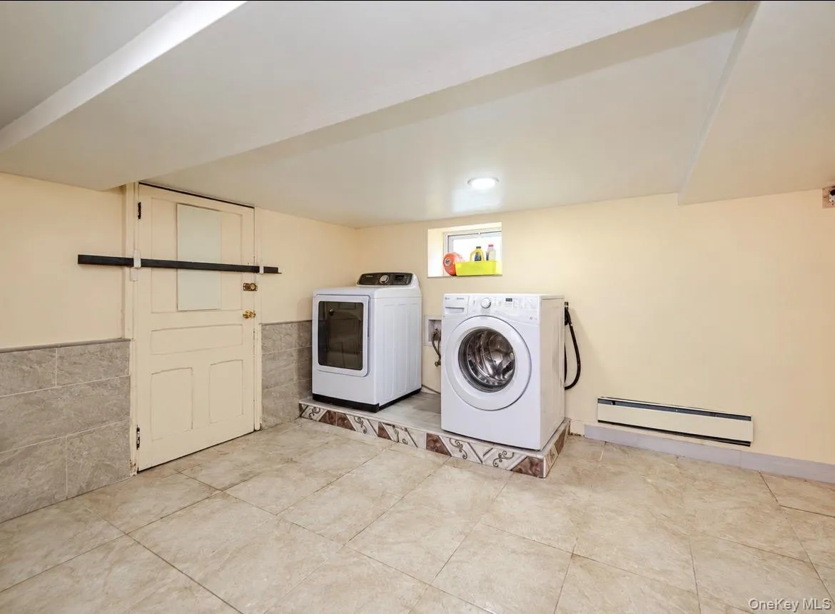 950 Edison Avenue, New York, NY, 3 Bedrooms Bedrooms, 6 Rooms Rooms,3 BathroomsBathrooms,Residential,For Rent,Edison,0,1052633 950 Edison Avenue, New York, NY, 3 Bedrooms Bedrooms, 6 Rooms Rooms,3 BathroomsBathrooms,Residential,For Rent,Edison,0,1052633