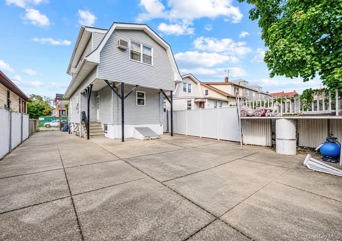 950 Edison Avenue, New York, NY, 3 Bedrooms Bedrooms, 6 Rooms Rooms,3 BathroomsBathrooms,Residential,For Rent,Edison,0,1052633 950 Edison Avenue, New York, NY, 3 Bedrooms Bedrooms, 6 Rooms Rooms,3 BathroomsBathrooms,Residential,For Rent,Edison,0,1052633