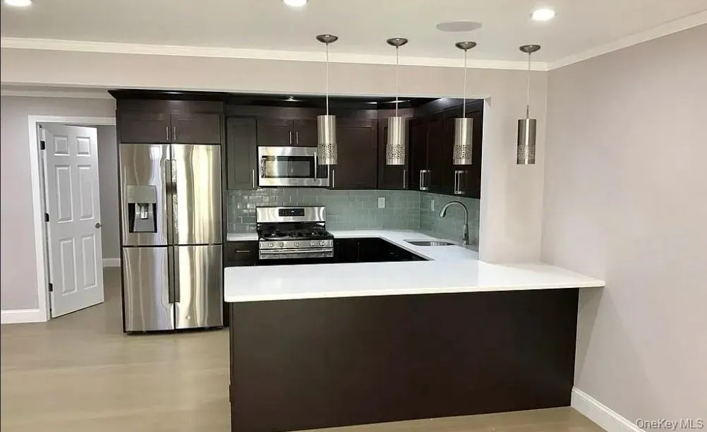 368 Balcom Avenue, New York, NY, 6 Bedrooms Bedrooms, 10 Rooms Rooms,3 BathroomsBathrooms,Residential,For Rent,Balcom,0,1052640 368 Balcom Avenue, New York, NY, 6 Bedrooms Bedrooms, 10 Rooms Rooms,3 BathroomsBathrooms,Residential,For Rent,Balcom,0,1052640