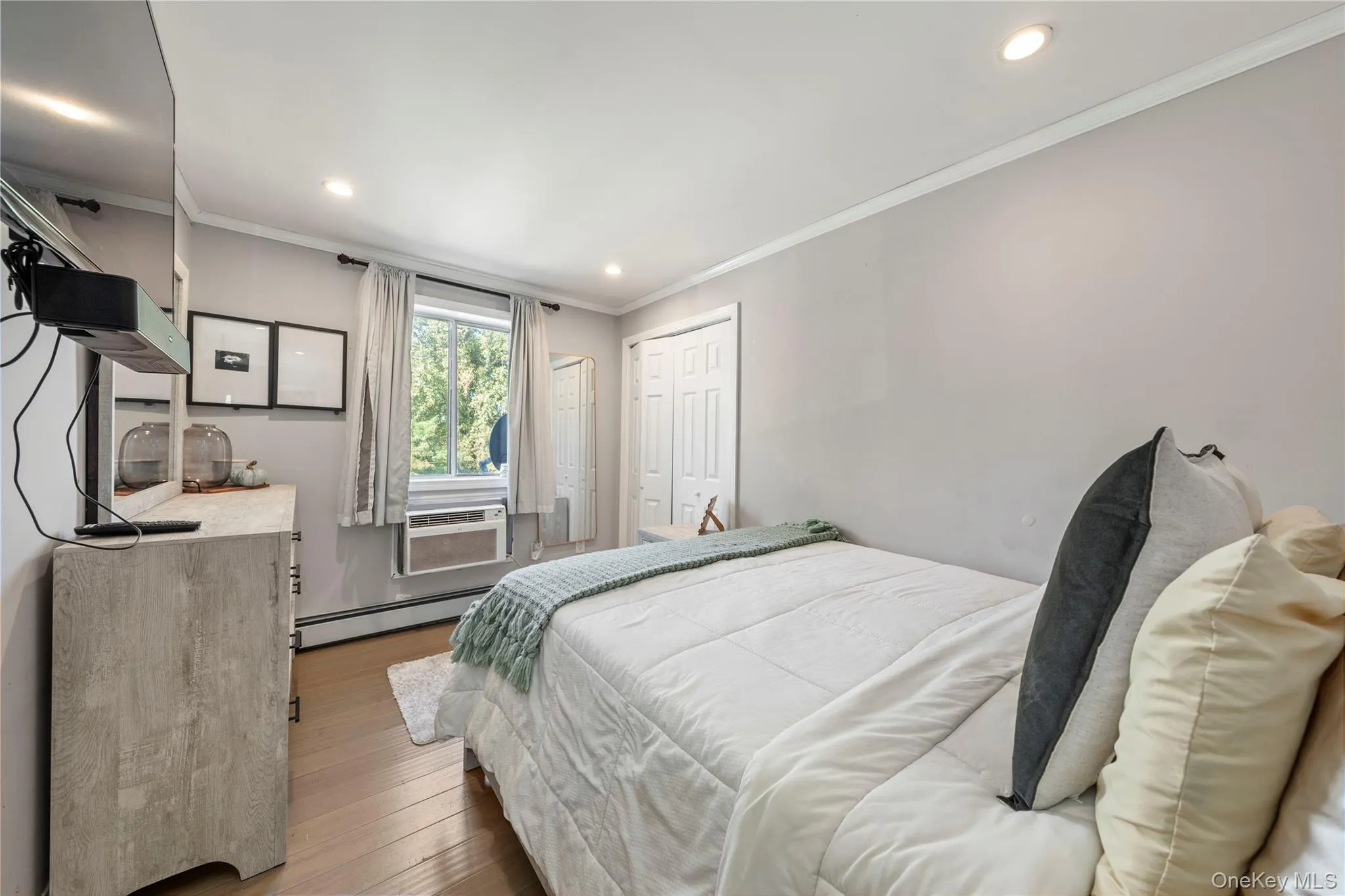 368 Balcom Avenue, New York, NY, 6 Bedrooms Bedrooms, 10 Rooms Rooms,3 BathroomsBathrooms,Residential,For Rent,Balcom,0,1052640 368 Balcom Avenue, New York, NY, 6 Bedrooms Bedrooms, 10 Rooms Rooms,3 BathroomsBathrooms,Residential,For Rent,Balcom,0,1052640