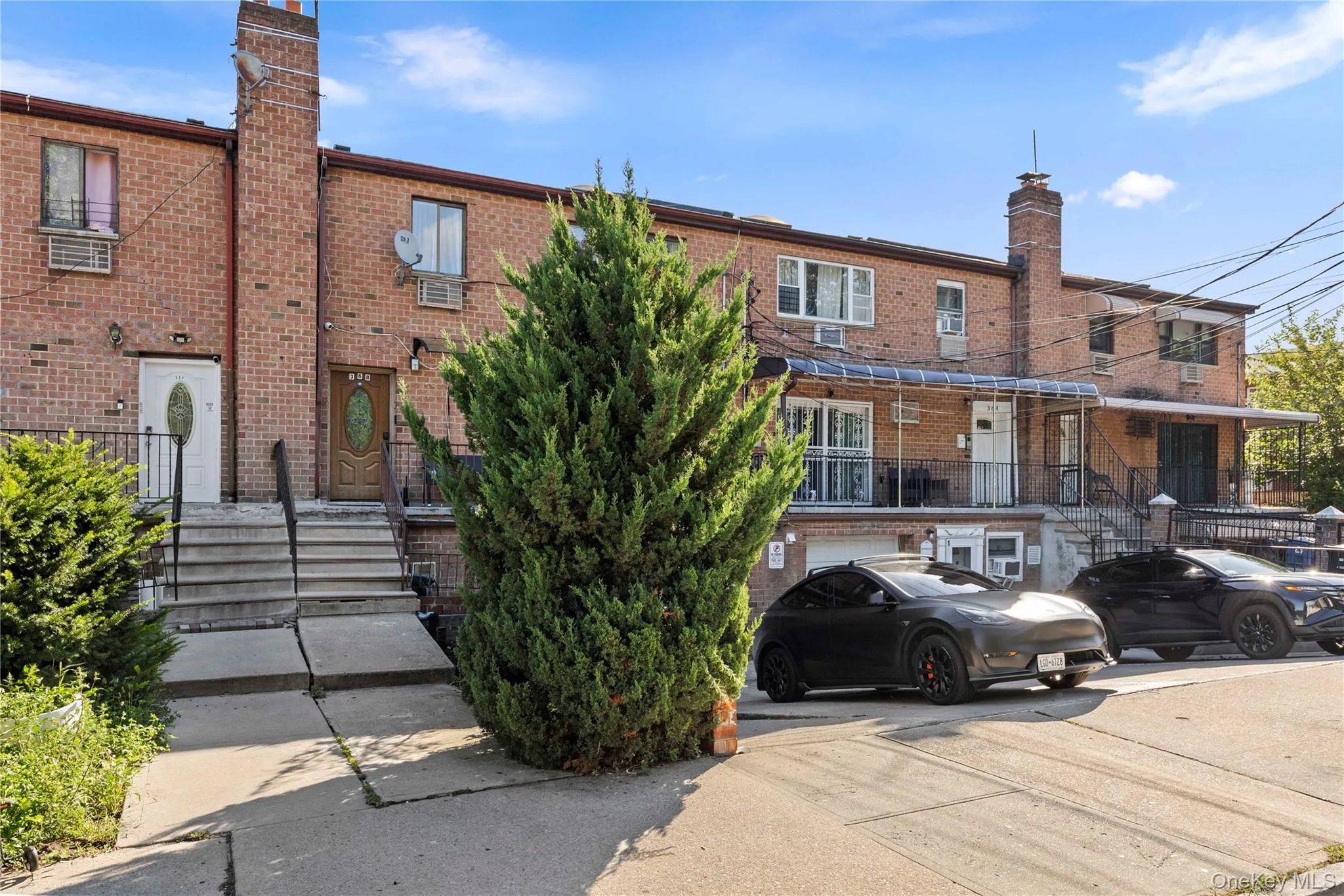 368 Balcom Avenue, New York, NY, 6 Bedrooms Bedrooms, 10 Rooms Rooms,3 BathroomsBathrooms,Residential,For Rent,Balcom,0,1052640 368 Balcom Avenue, New York, NY, 6 Bedrooms Bedrooms, 10 Rooms Rooms,3 BathroomsBathrooms,Residential,For Rent,Balcom,0,1052640