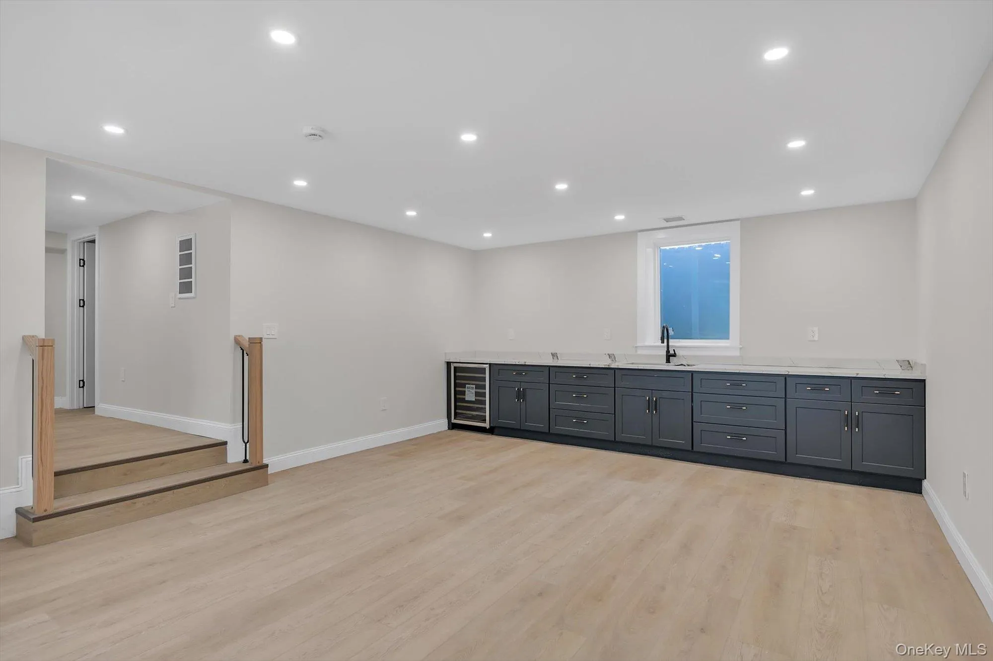 22 Miller Circle, Oyster Bay, NY, 6 Bedrooms Bedrooms, 14 Rooms Rooms,5 BathroomsBathrooms,Residential,For Rent,Miller,0,1052642 22 Miller Circle, Oyster Bay, NY, 6 Bedrooms Bedrooms, 14 Rooms Rooms,5 BathroomsBathrooms,Residential,For Rent,Miller,0,1052642
