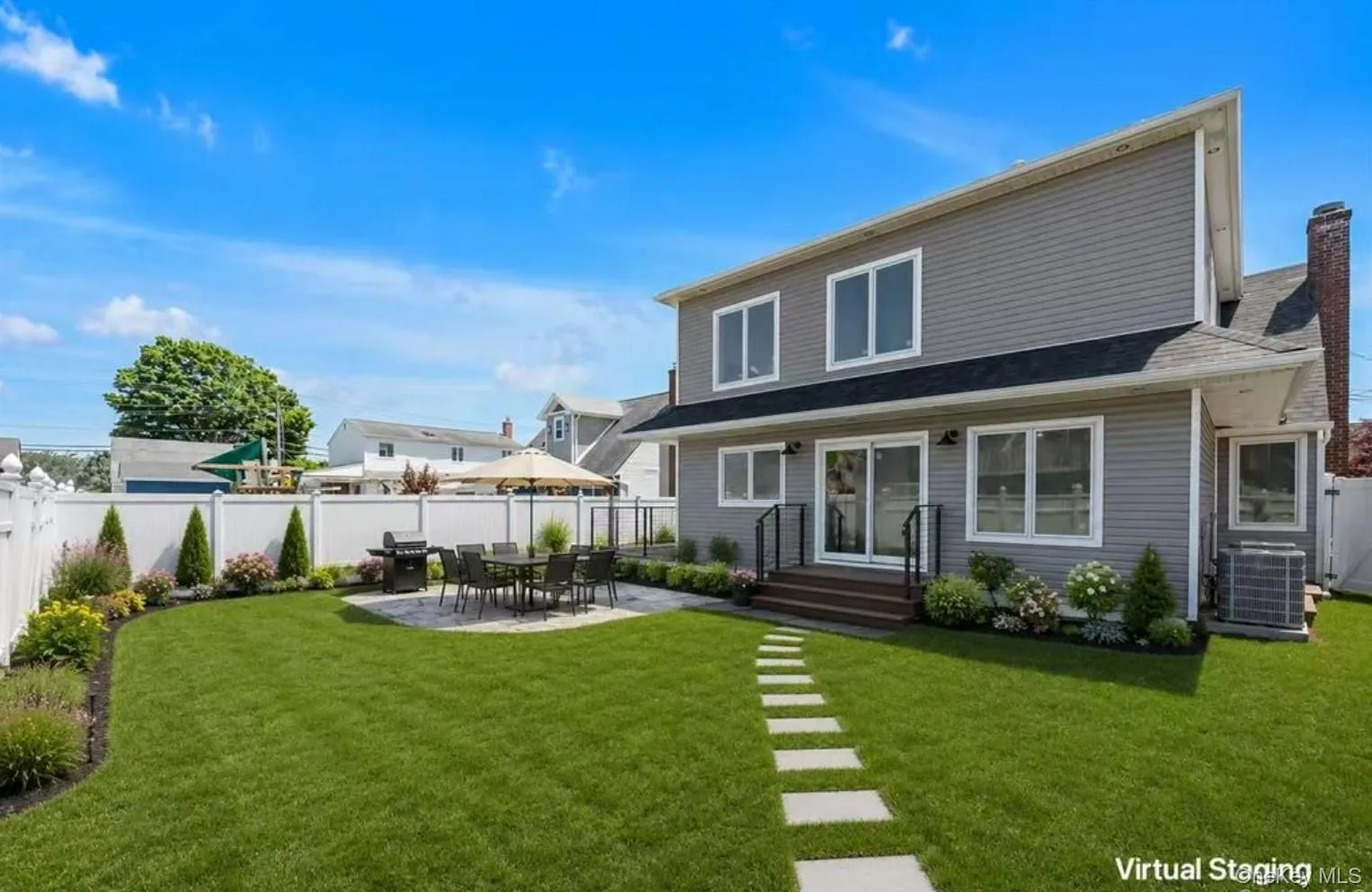 22 Miller Circle, Oyster Bay, NY, 6 Bedrooms Bedrooms, 14 Rooms Rooms,5 BathroomsBathrooms,Residential,For Rent,Miller,0,1052642 22 Miller Circle, Oyster Bay, NY, 6 Bedrooms Bedrooms, 14 Rooms Rooms,5 BathroomsBathrooms,Residential,For Rent,Miller,0,1052642