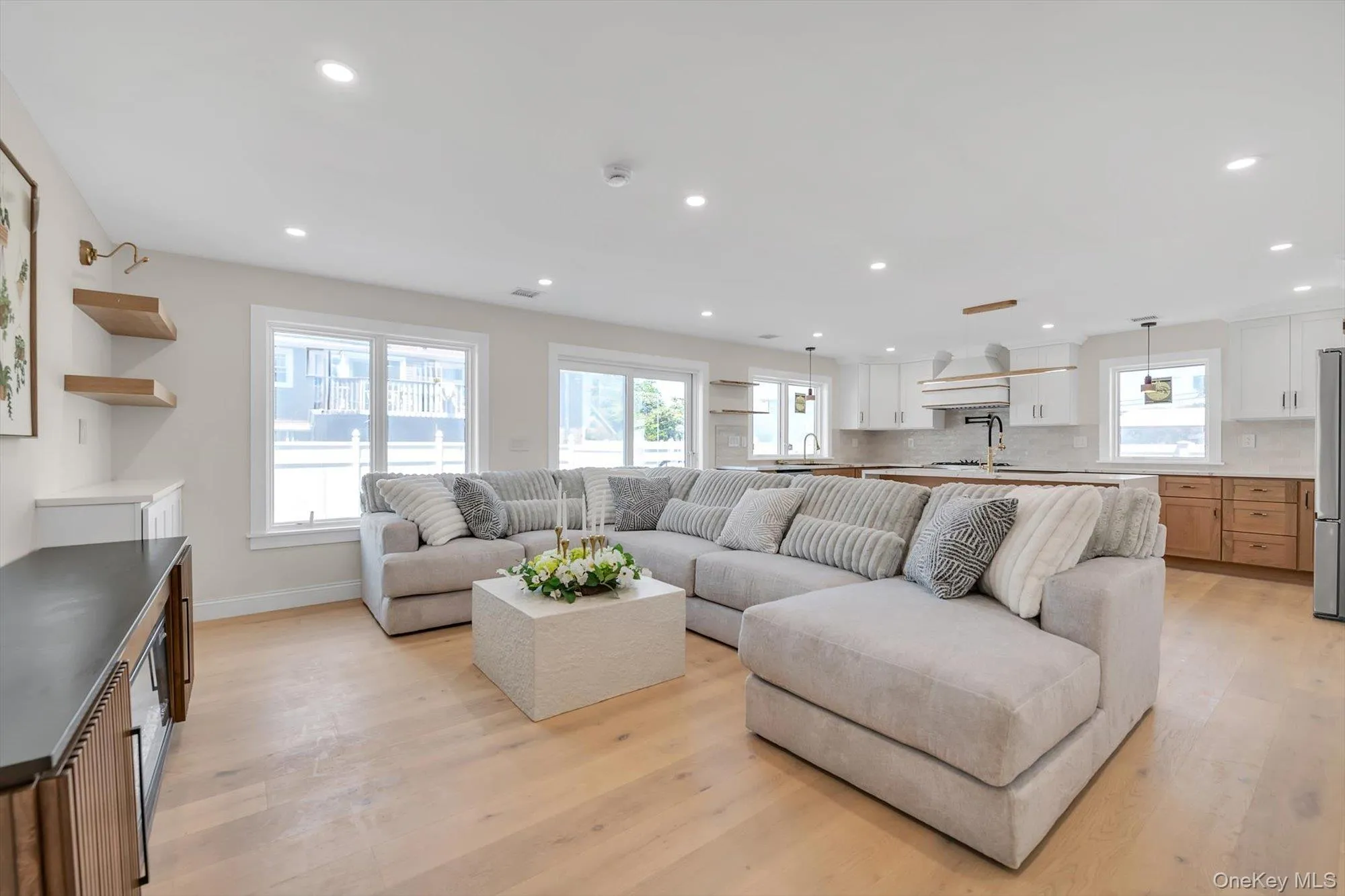 22 Miller Circle, Oyster Bay, NY, 6 Bedrooms Bedrooms, 14 Rooms Rooms,5 BathroomsBathrooms,Residential,For Rent,Miller,0,1052642 22 Miller Circle, Oyster Bay, NY, 6 Bedrooms Bedrooms, 14 Rooms Rooms,5 BathroomsBathrooms,Residential,For Rent,Miller,0,1052642