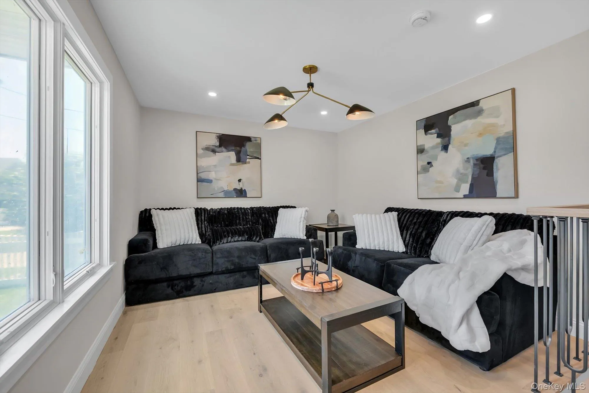 22 Miller Circle, Oyster Bay, NY, 6 Bedrooms Bedrooms, 14 Rooms Rooms,5 BathroomsBathrooms,Residential,For Rent,Miller,0,1052642 22 Miller Circle, Oyster Bay, NY, 6 Bedrooms Bedrooms, 14 Rooms Rooms,5 BathroomsBathrooms,Residential,For Rent,Miller,0,1052642