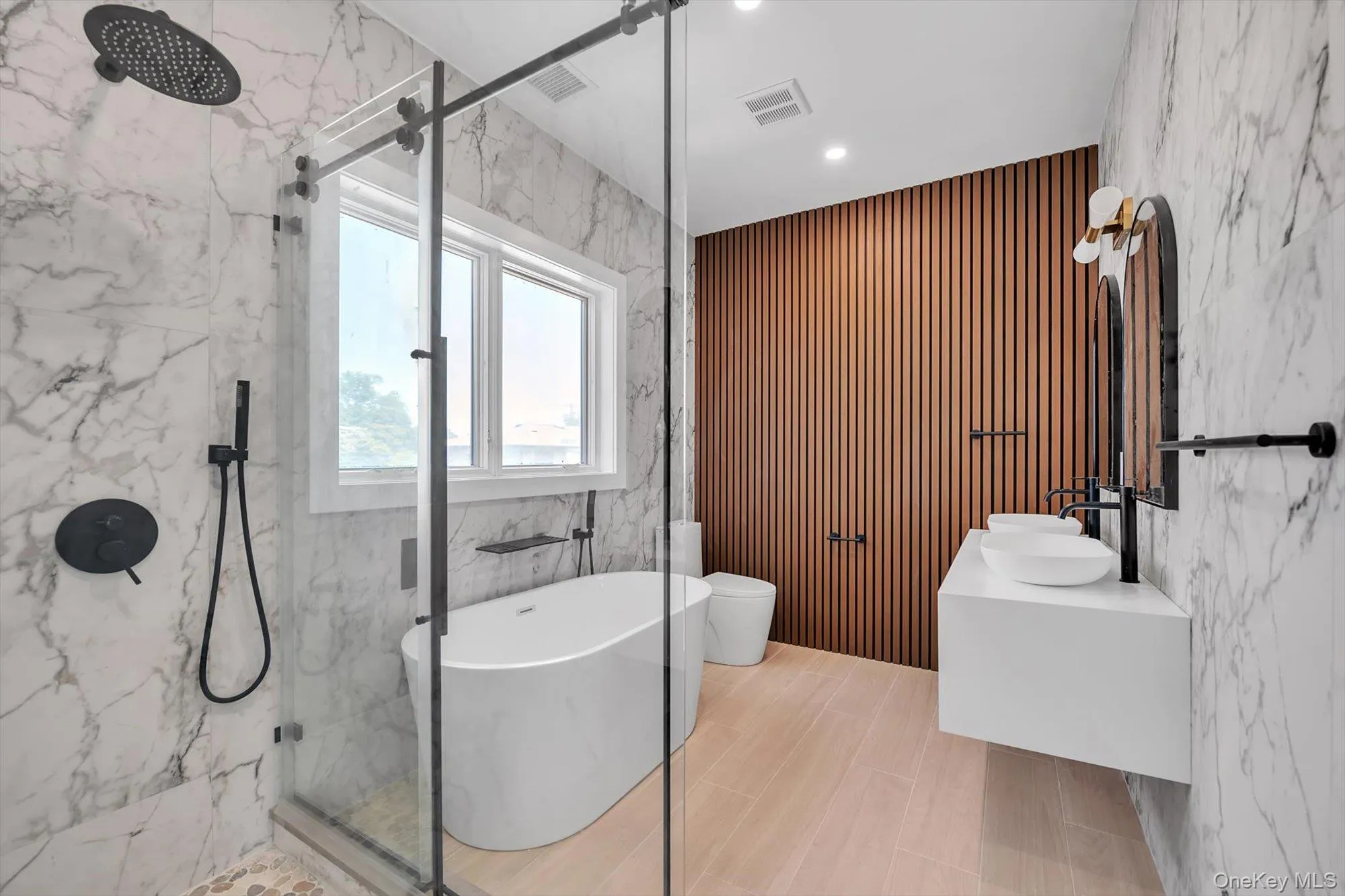 22 Miller Circle, Oyster Bay, NY, 6 Bedrooms Bedrooms, 14 Rooms Rooms,5 BathroomsBathrooms,Residential,For Rent,Miller,0,1052642 22 Miller Circle, Oyster Bay, NY, 6 Bedrooms Bedrooms, 14 Rooms Rooms,5 BathroomsBathrooms,Residential,For Rent,Miller,0,1052642