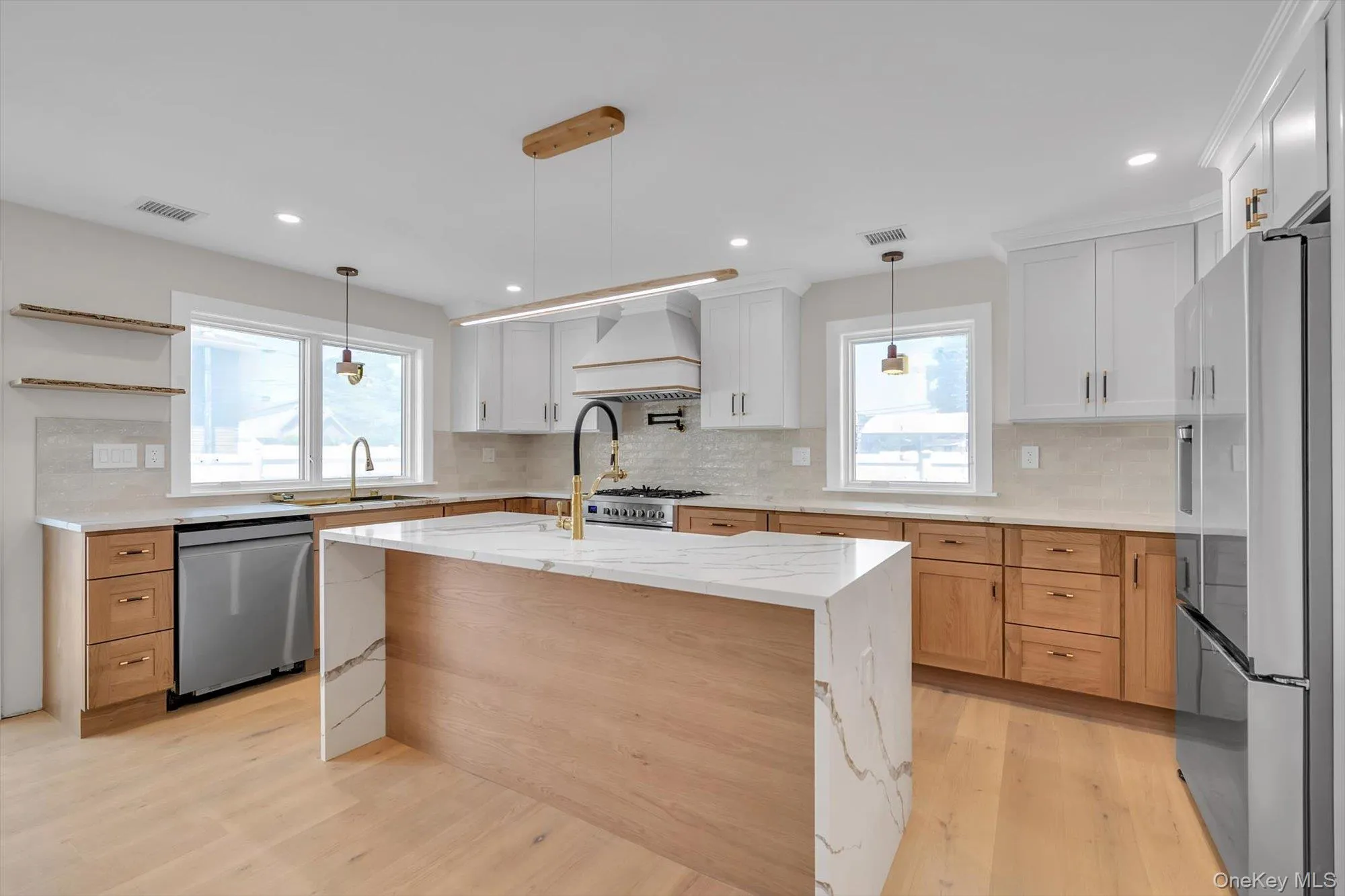22 Miller Circle, Oyster Bay, NY, 6 Bedrooms Bedrooms, 14 Rooms Rooms,5 BathroomsBathrooms,Residential,For Rent,Miller,0,1052642 22 Miller Circle, Oyster Bay, NY, 6 Bedrooms Bedrooms, 14 Rooms Rooms,5 BathroomsBathrooms,Residential,For Rent,Miller,0,1052642