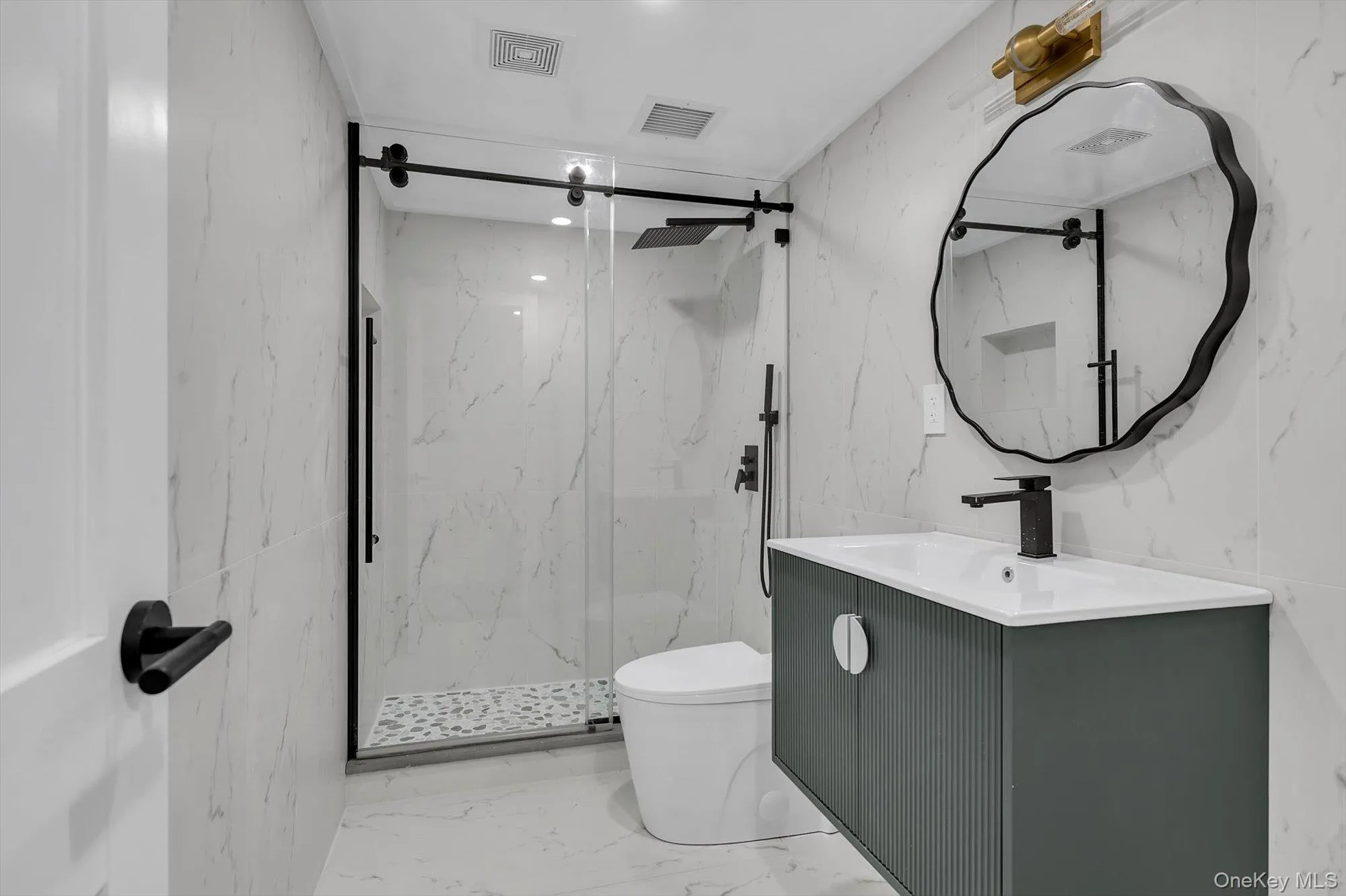 22 Miller Circle, Oyster Bay, NY, 6 Bedrooms Bedrooms, 14 Rooms Rooms,5 BathroomsBathrooms,Residential,For Rent,Miller,0,1052642 22 Miller Circle, Oyster Bay, NY, 6 Bedrooms Bedrooms, 14 Rooms Rooms,5 BathroomsBathrooms,Residential,For Rent,Miller,0,1052642