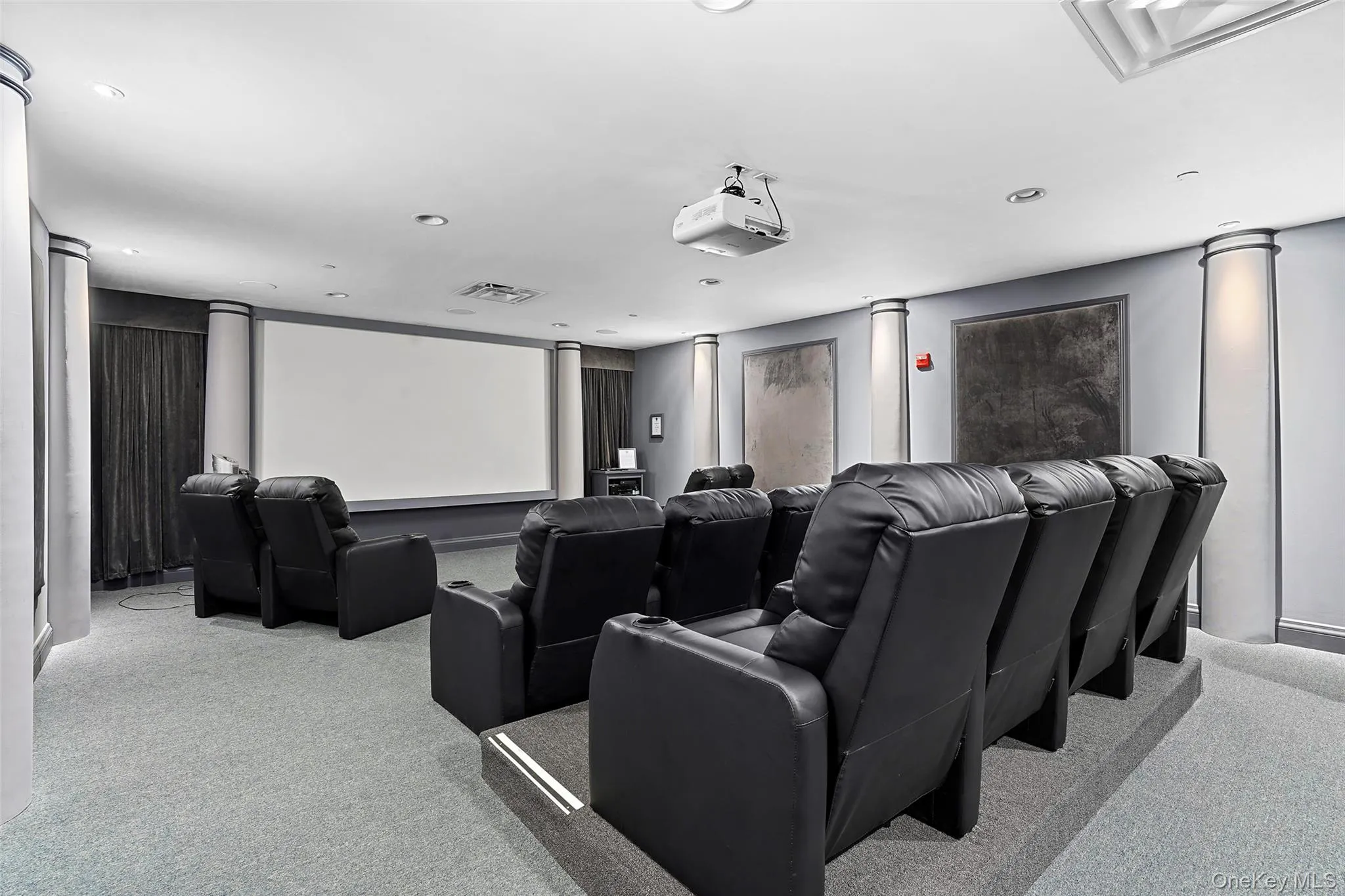 Theater/ screening room Theater/ screening room