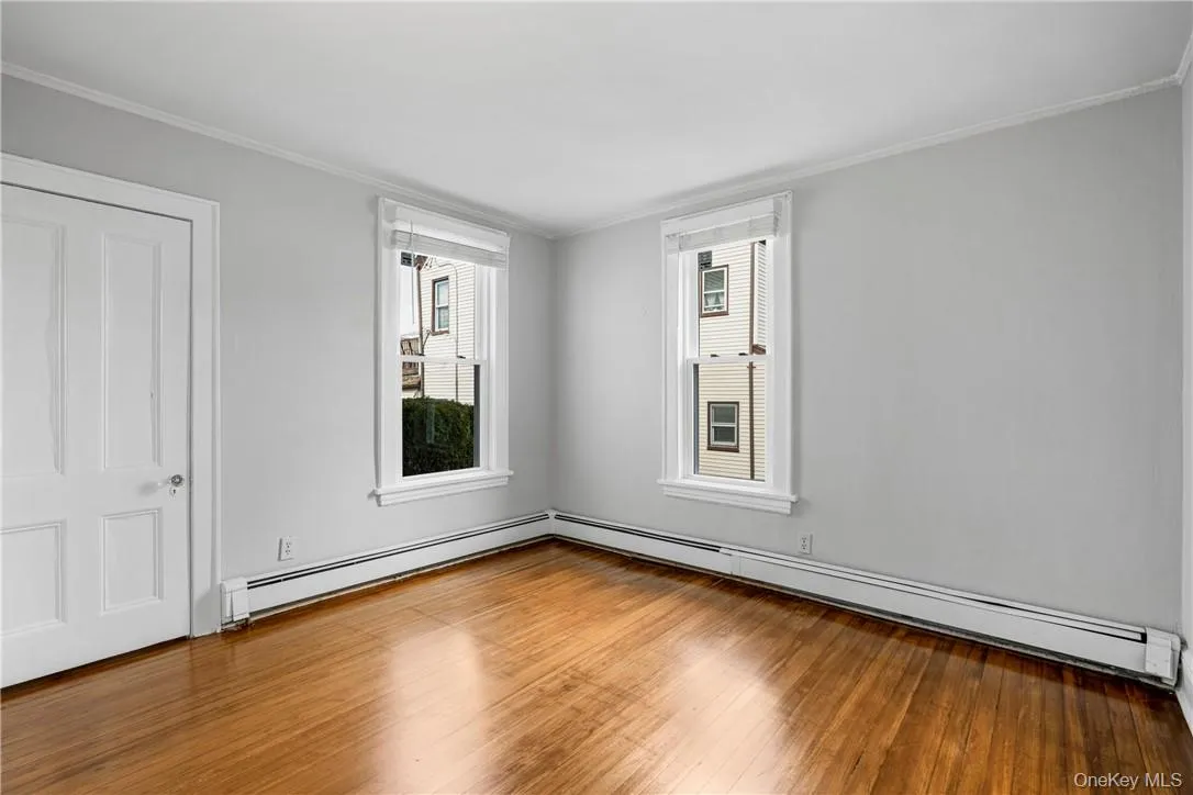 10 Lafayette Street, New Rochelle, NY, 3 Bedrooms Bedrooms, 5 Rooms Rooms,1 BathroomBathrooms,Residential Lease,For Rent,Lafayette,0,1052649 10 Lafayette Street, New Rochelle, NY, 3 Bedrooms Bedrooms, 5 Rooms Rooms,1 BathroomBathrooms,Residential Lease,For Rent,Lafayette,0,1052649