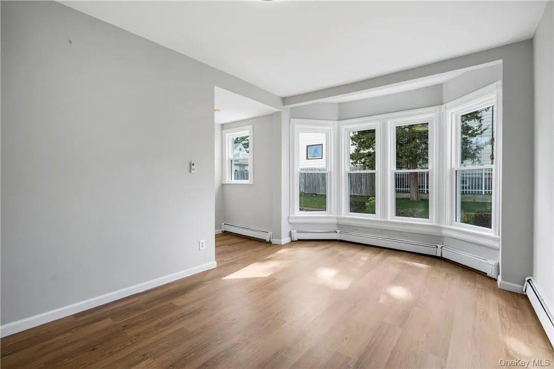 10 Lafayette Street, New Rochelle, NY, 3 Bedrooms Bedrooms, 5 Rooms Rooms,1 BathroomBathrooms,Residential Lease,For Rent,Lafayette,0,1052649 10 Lafayette Street, New Rochelle, NY, 3 Bedrooms Bedrooms, 5 Rooms Rooms,1 BathroomBathrooms,Residential Lease,For Rent,Lafayette,0,1052649