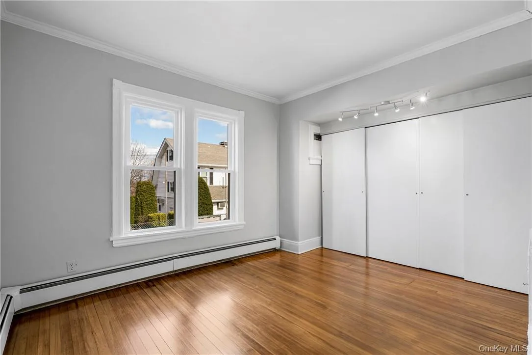10 Lafayette Street, New Rochelle, NY, 3 Bedrooms Bedrooms, 5 Rooms Rooms,1 BathroomBathrooms,Residential Lease,For Rent,Lafayette,0,1052649 10 Lafayette Street, New Rochelle, NY, 3 Bedrooms Bedrooms, 5 Rooms Rooms,1 BathroomBathrooms,Residential Lease,For Rent,Lafayette,0,1052649