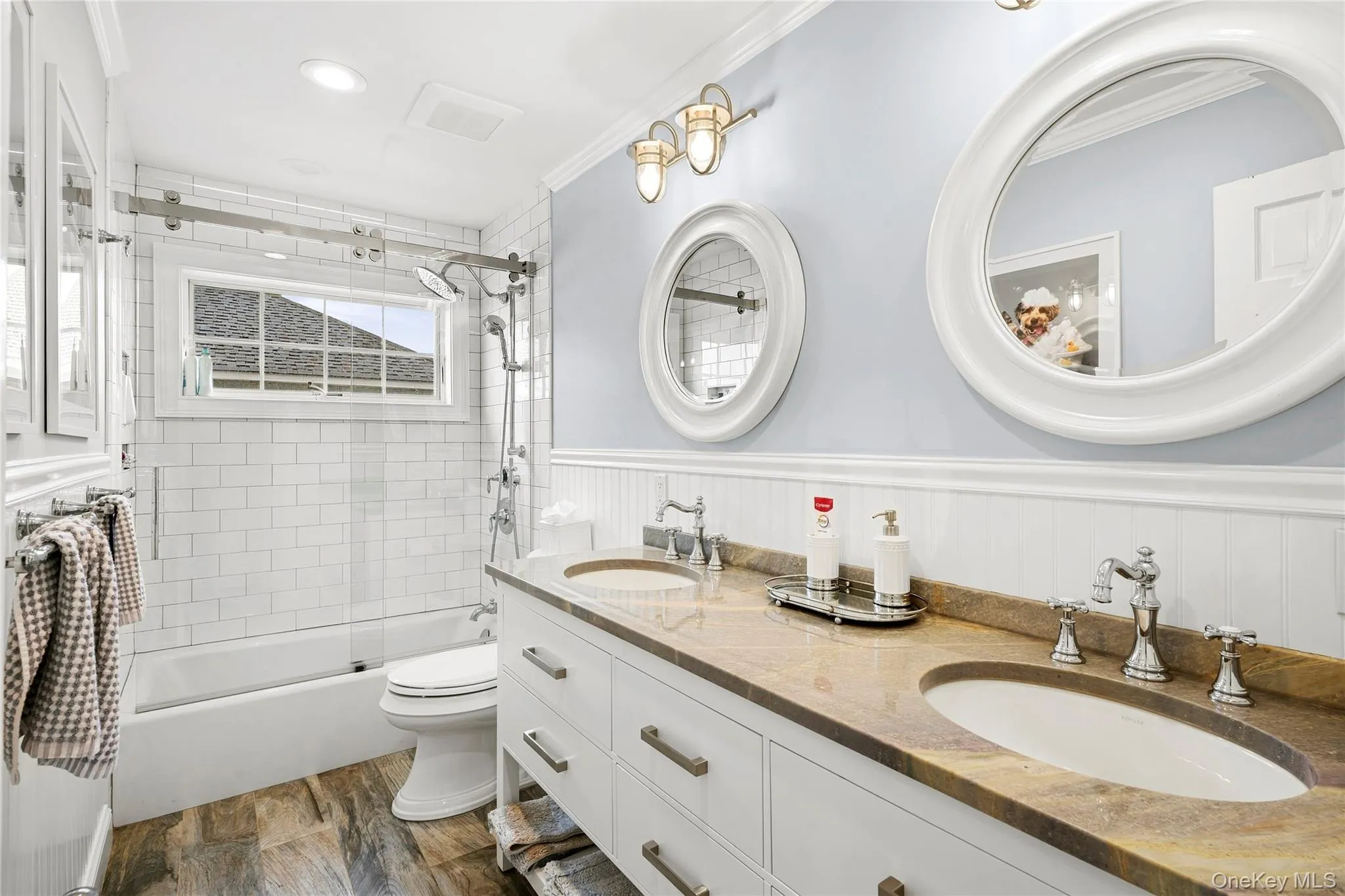 Enjoy spacious guest baths Enjoy spacious guest baths