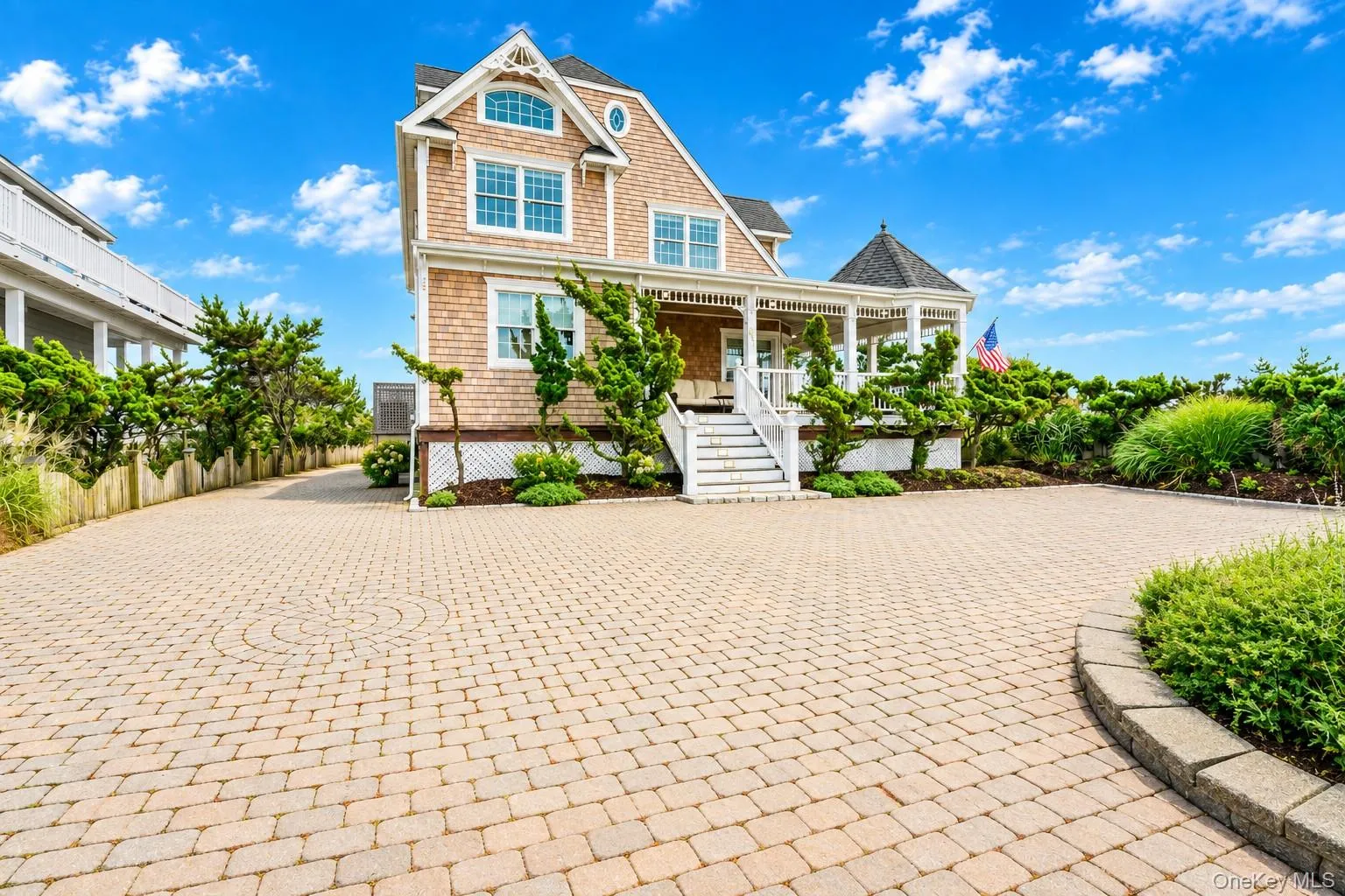 Beautifully done and rare oversized patio paver driveway Beautifully done and rare oversized patio paver driveway