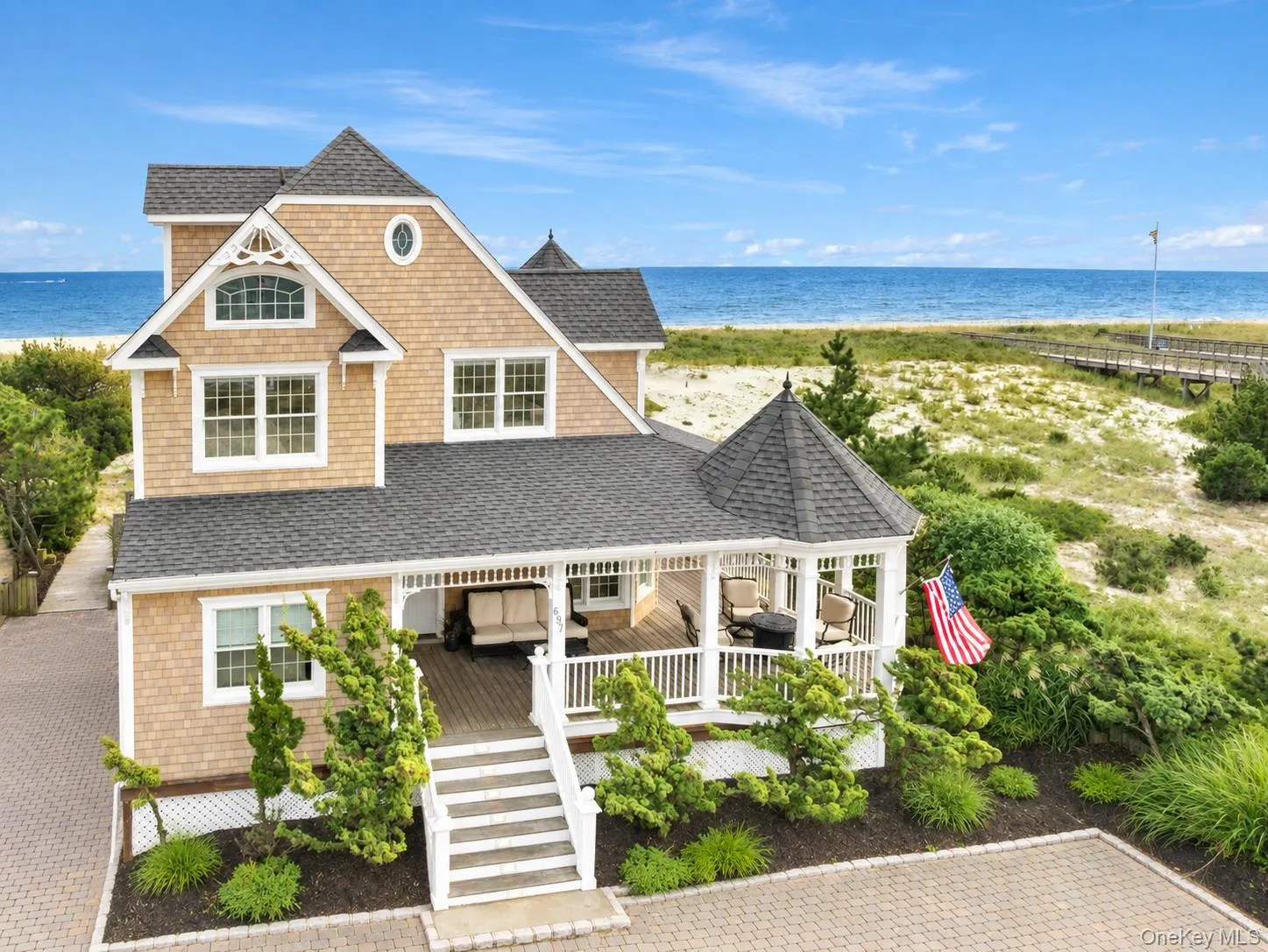 Meticulously kept Oceanfront with wraparound oversized porch Meticulously kept Oceanfront with wraparound oversized porch