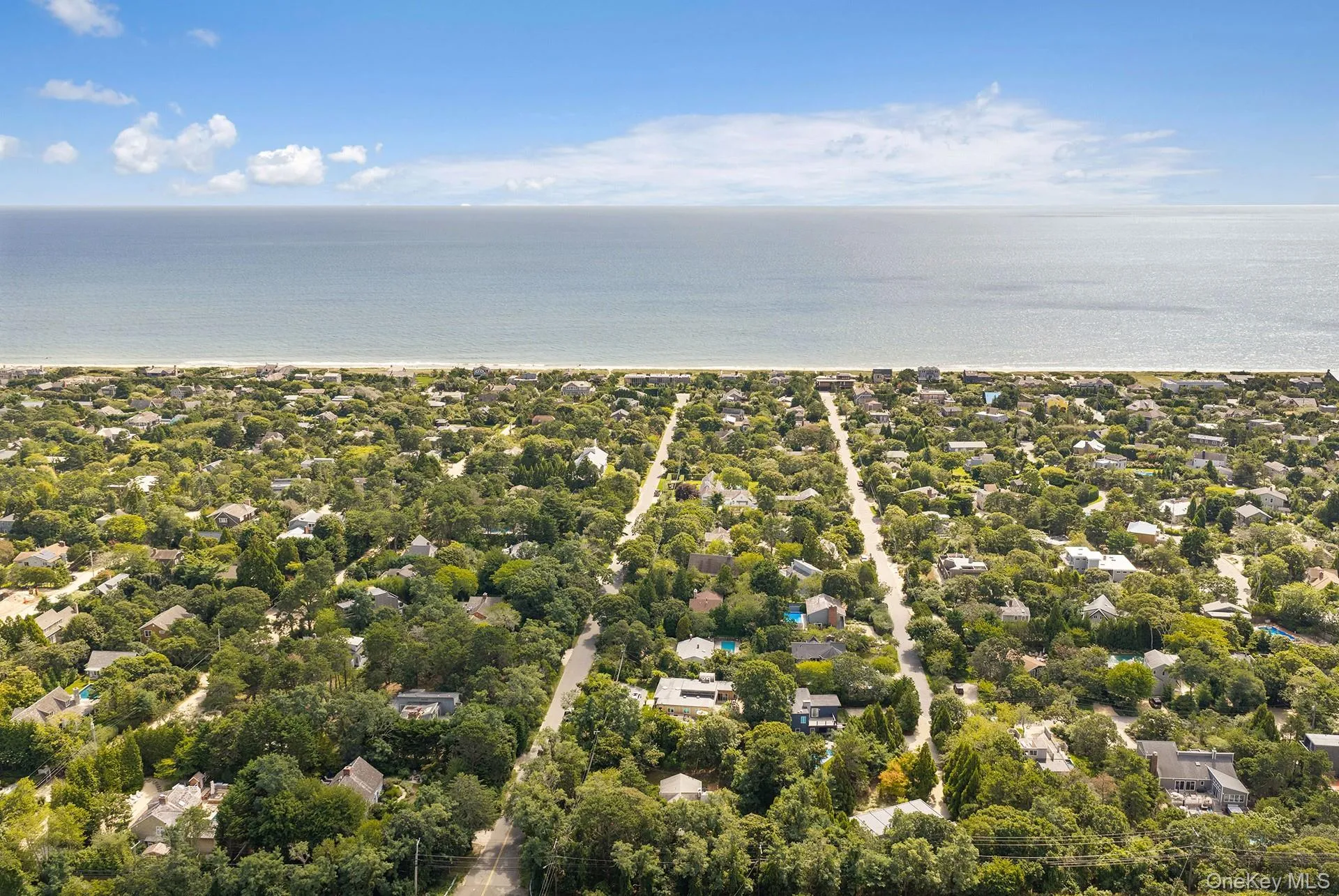 6 Surf Drive, East Hampton, New York 11930