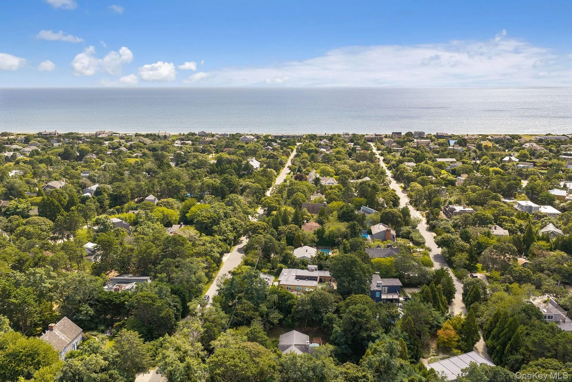 6 Surf Drive, East Hampton, New York 11930