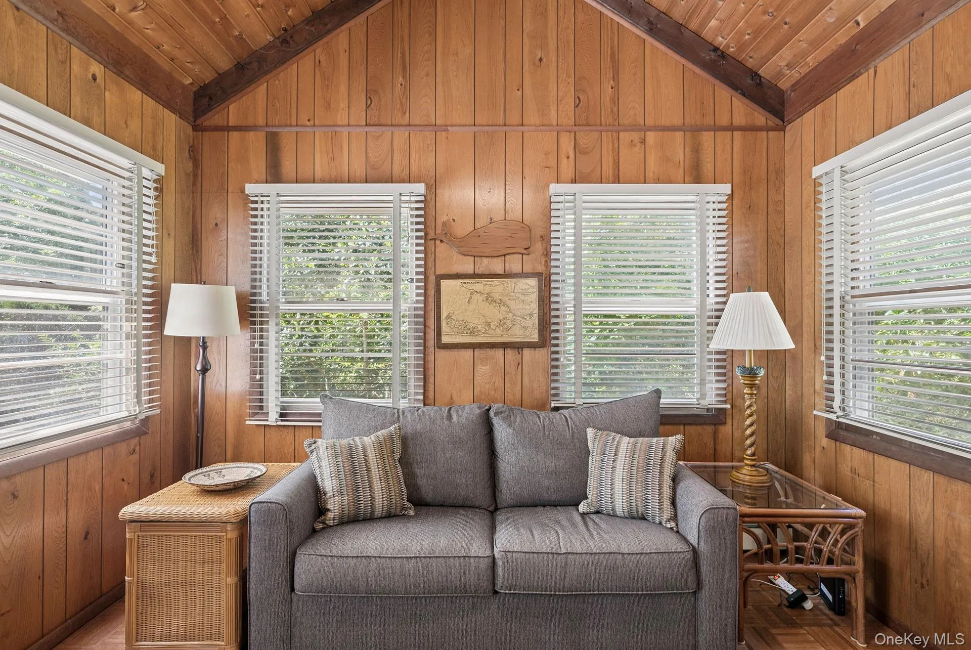 6 Surf Drive, East Hampton, New York 11930