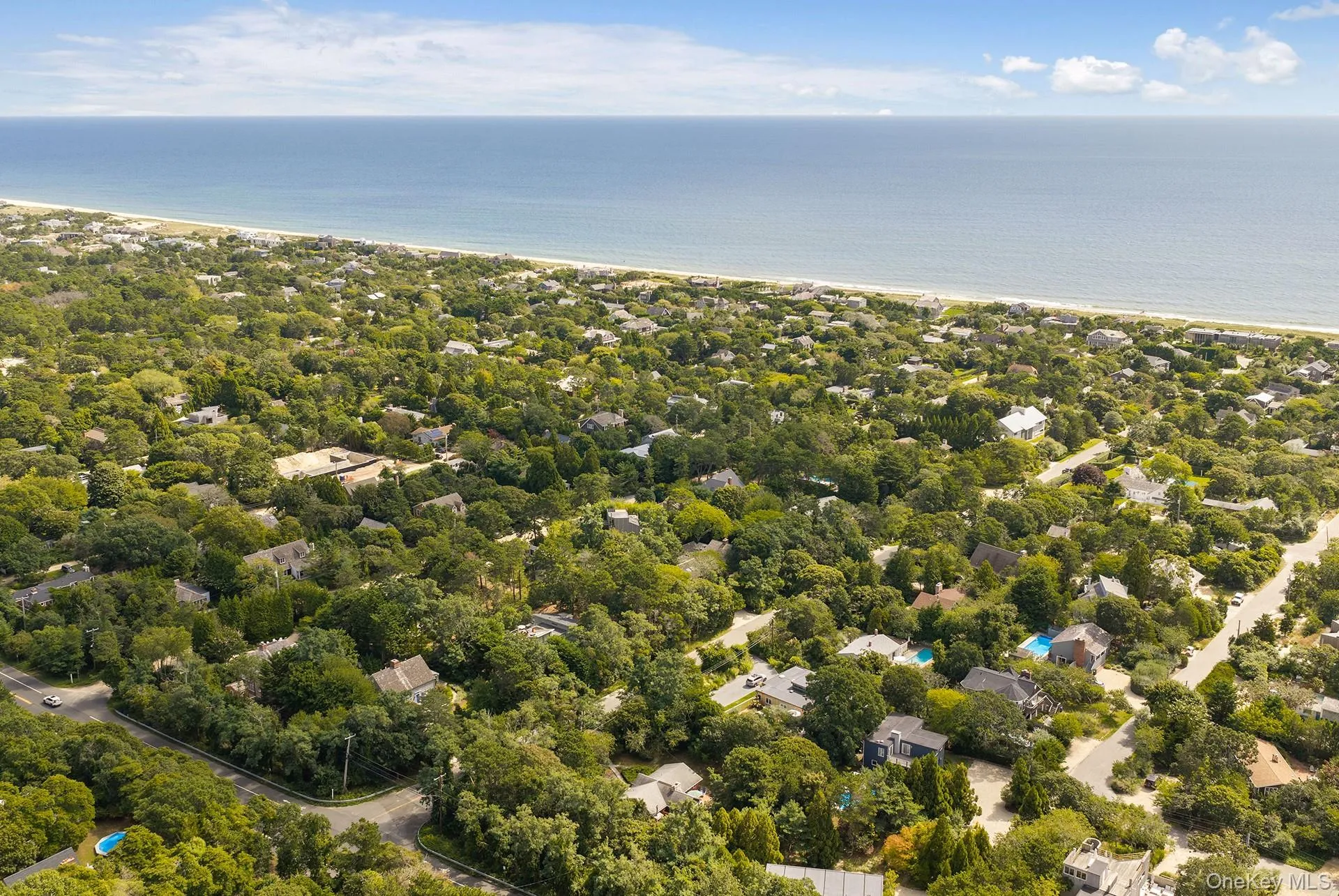6 Surf Drive, East Hampton, New York 11930