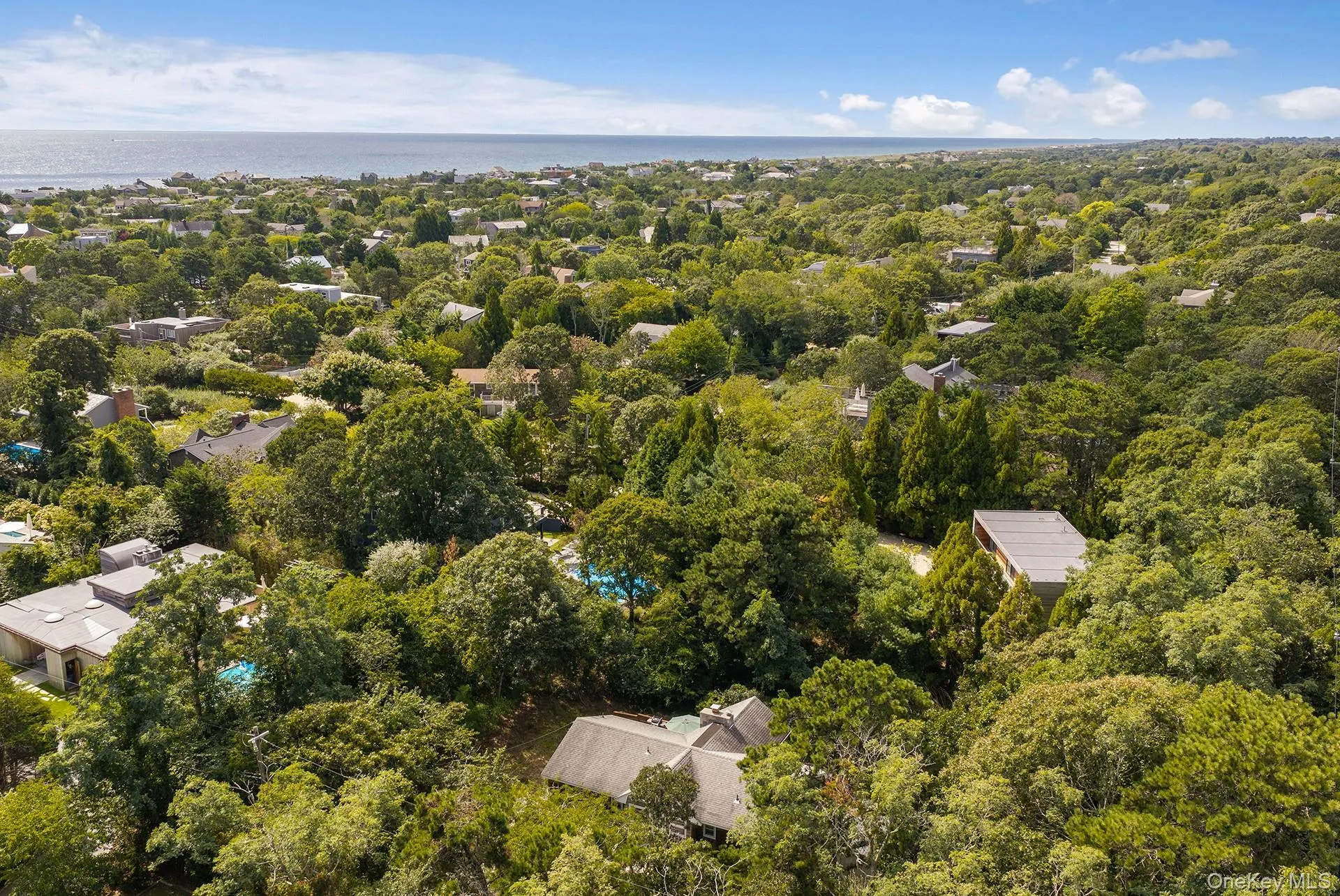 6 Surf Drive, East Hampton, New York 11930