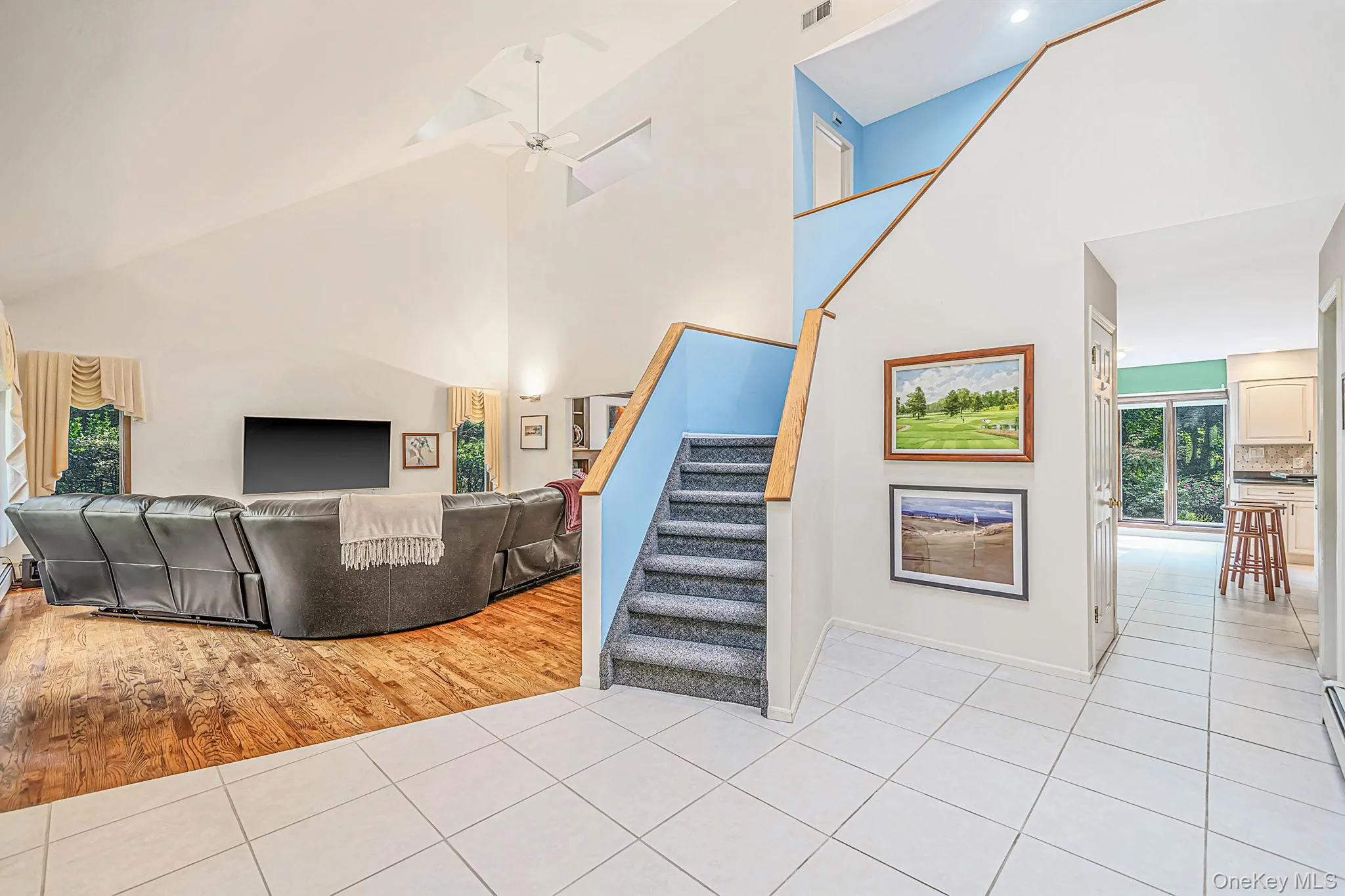 4 Kroft Court, Huntington, NY, 5 Bedrooms Bedrooms, 9 Rooms Rooms,2 BathroomsBathrooms,Residential,For Rent,Kroft,0,1052664 4 Kroft Court, Huntington, NY, 5 Bedrooms Bedrooms, 9 Rooms Rooms,2 BathroomsBathrooms,Residential,For Rent,Kroft,0,1052664