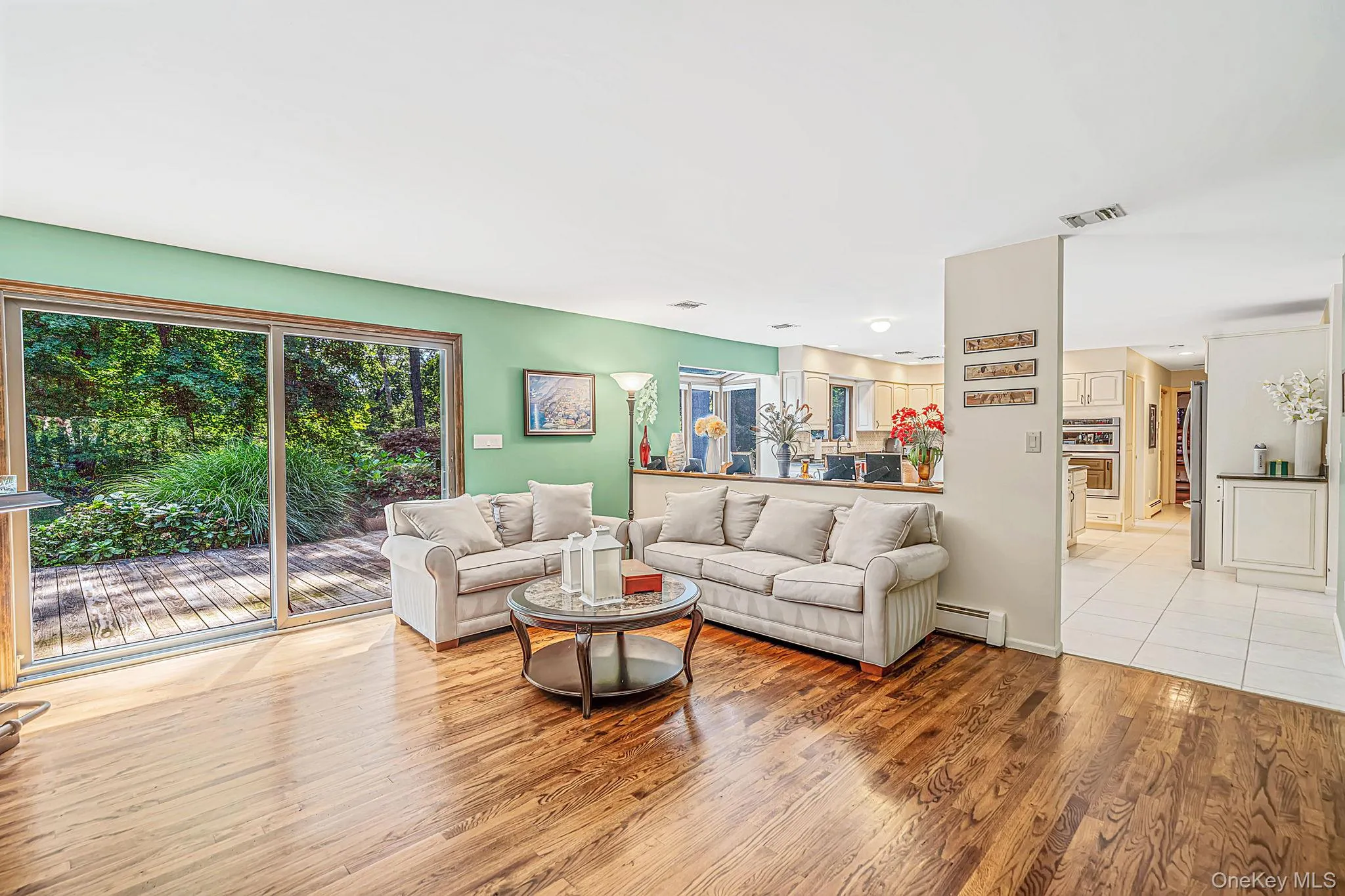 4 Kroft Court, Huntington, NY, 5 Bedrooms Bedrooms, 9 Rooms Rooms,2 BathroomsBathrooms,Residential,For Rent,Kroft,0,1052664 4 Kroft Court, Huntington, NY, 5 Bedrooms Bedrooms, 9 Rooms Rooms,2 BathroomsBathrooms,Residential,For Rent,Kroft,0,1052664