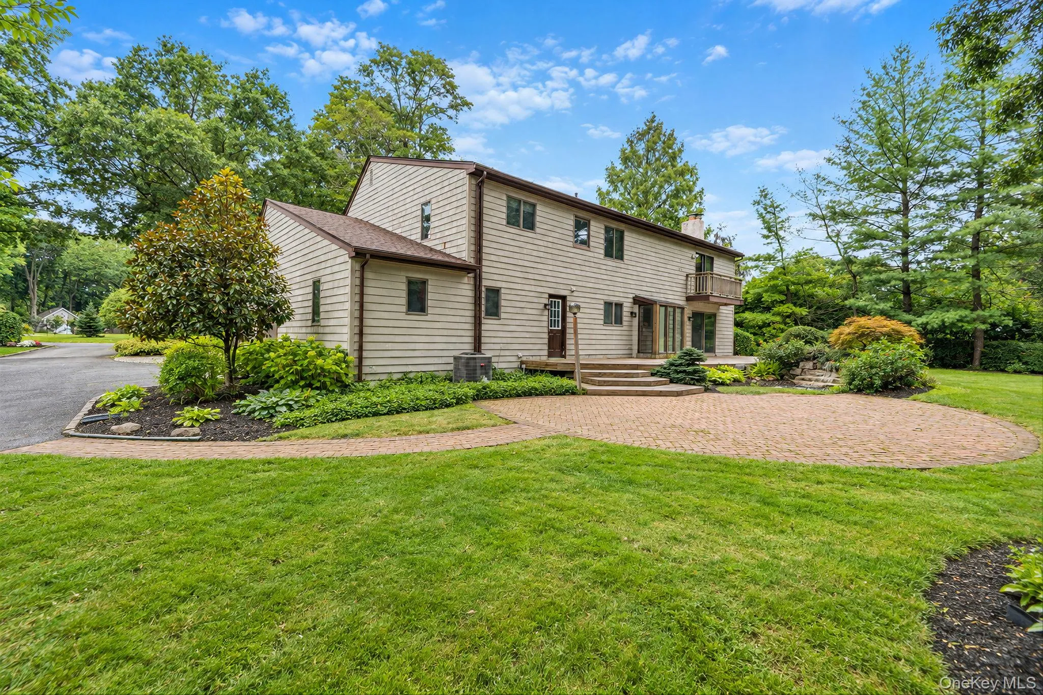 4 Kroft Court, Huntington, NY, 5 Bedrooms Bedrooms, 9 Rooms Rooms,2 BathroomsBathrooms,Residential,For Rent,Kroft,0,1052664 4 Kroft Court, Huntington, NY, 5 Bedrooms Bedrooms, 9 Rooms Rooms,2 BathroomsBathrooms,Residential,For Rent,Kroft,0,1052664