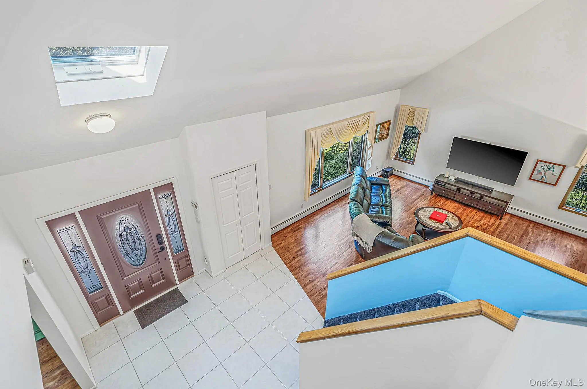4 Kroft Court, Huntington, NY, 5 Bedrooms Bedrooms, 9 Rooms Rooms,2 BathroomsBathrooms,Residential,For Rent,Kroft,0,1052664 4 Kroft Court, Huntington, NY, 5 Bedrooms Bedrooms, 9 Rooms Rooms,2 BathroomsBathrooms,Residential,For Rent,Kroft,0,1052664