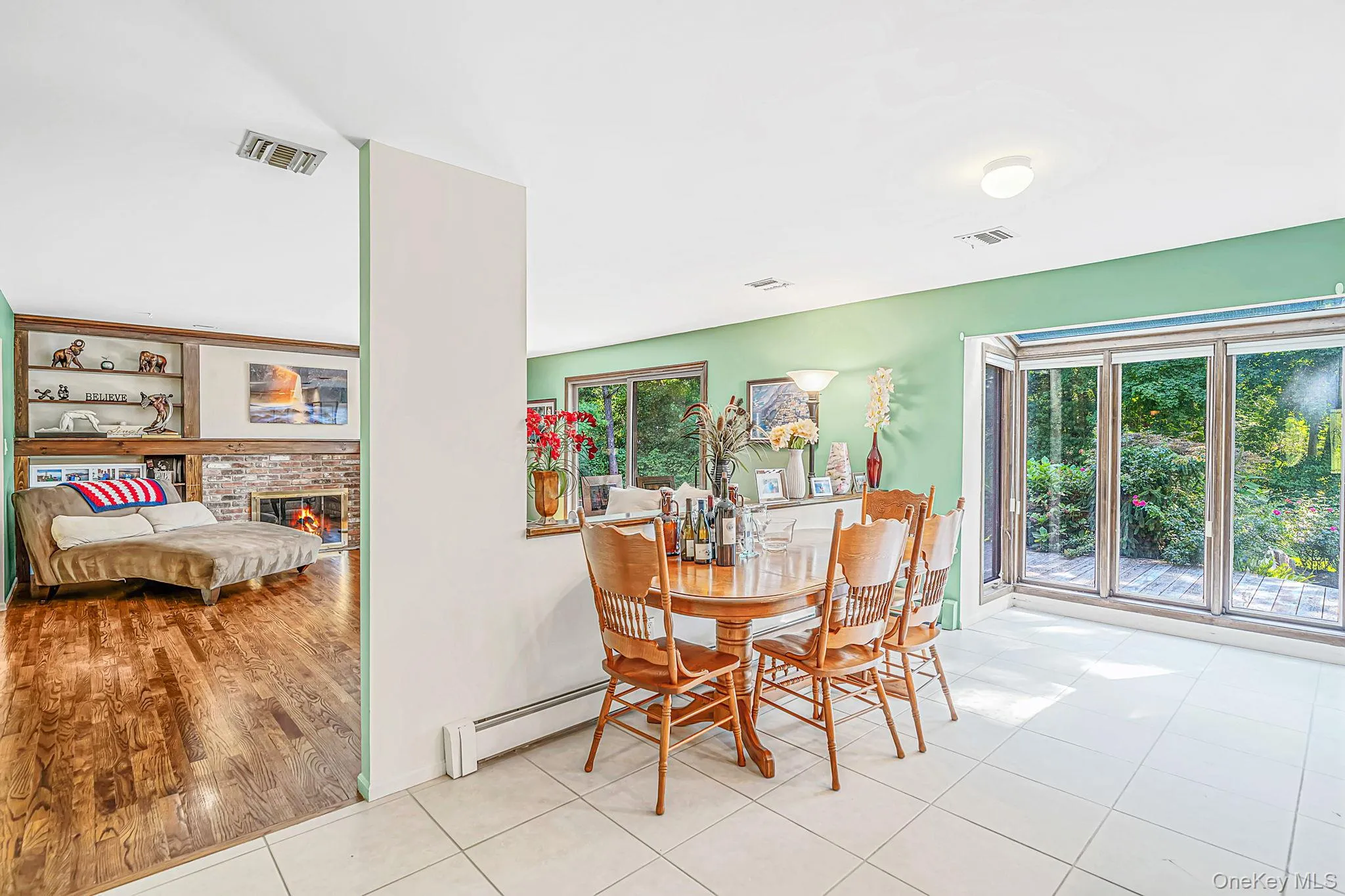 4 Kroft Court, Huntington, NY, 5 Bedrooms Bedrooms, 9 Rooms Rooms,2 BathroomsBathrooms,Residential,For Rent,Kroft,0,1052664 4 Kroft Court, Huntington, NY, 5 Bedrooms Bedrooms, 9 Rooms Rooms,2 BathroomsBathrooms,Residential,For Rent,Kroft,0,1052664